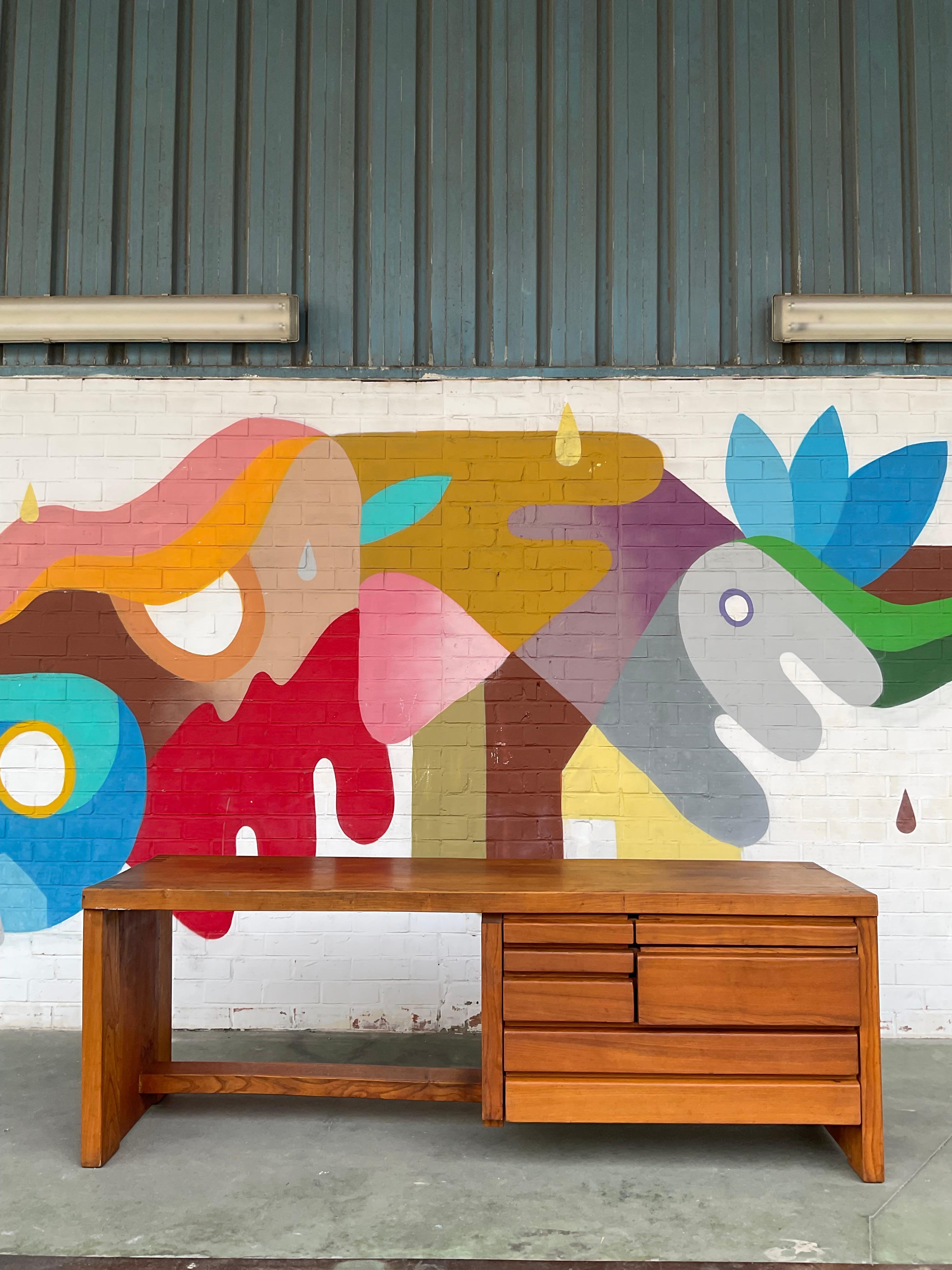 R05 Un bureau par Pierre Chapo en vente 9