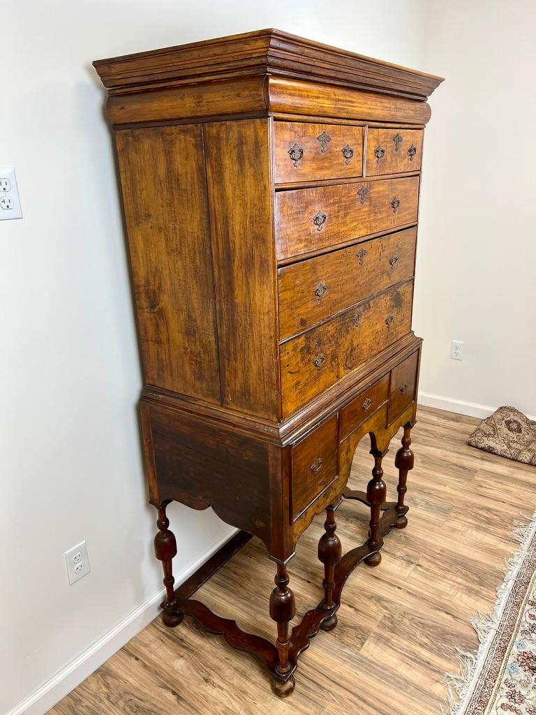 American Antique Early 18th Century William & Mary Highboy For Sale