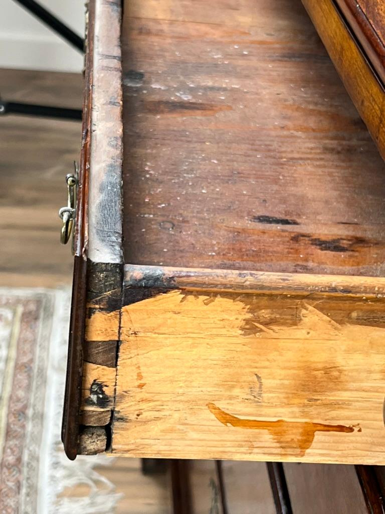 Antique RI or CT Chippendale Mahogany Slant Front Secretary c. Late 18th Century For Sale 5