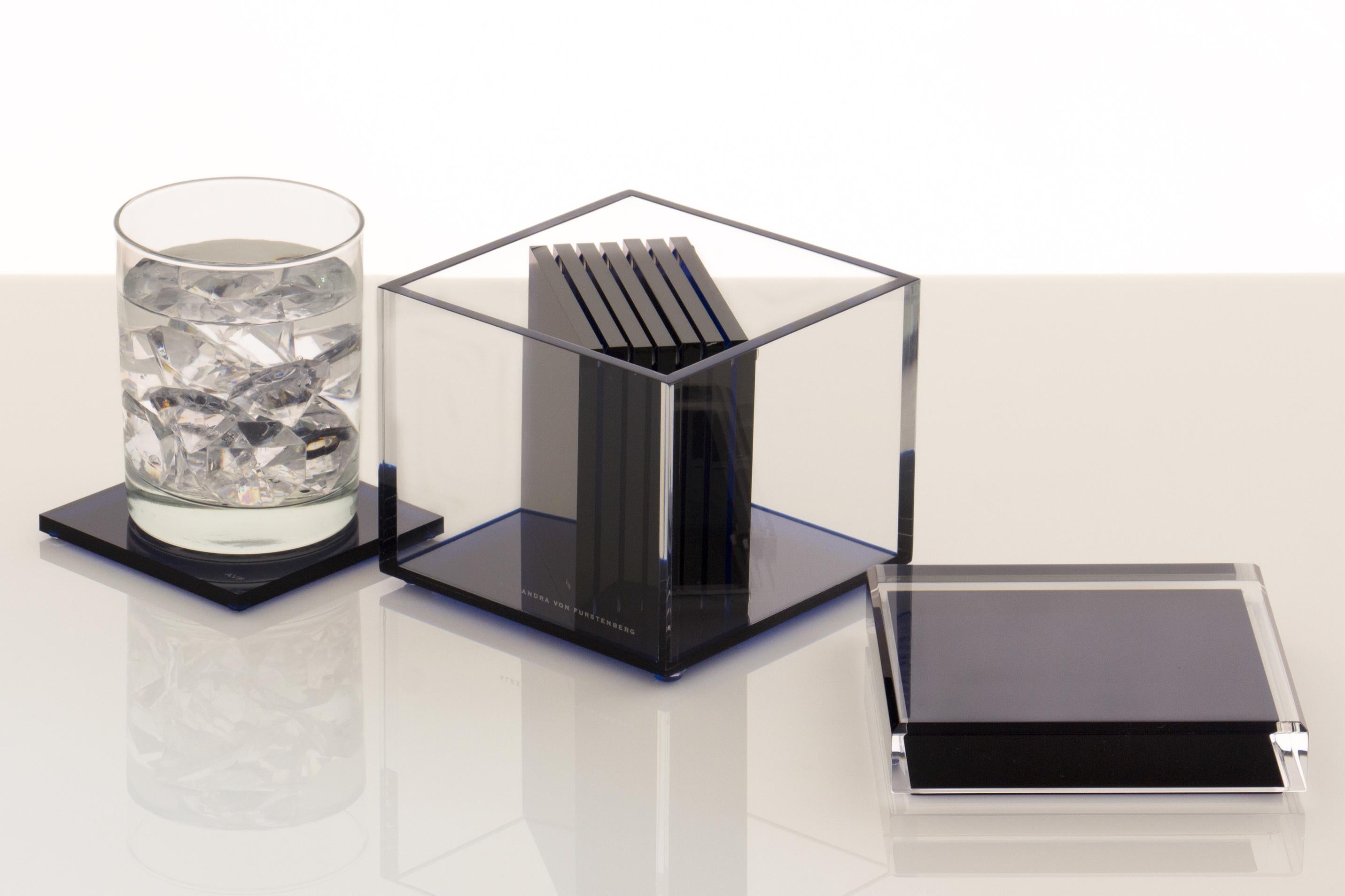 Américain Boîte cubique en acrylique et saphir par le Design Alexandra Von Furstenberg en vente