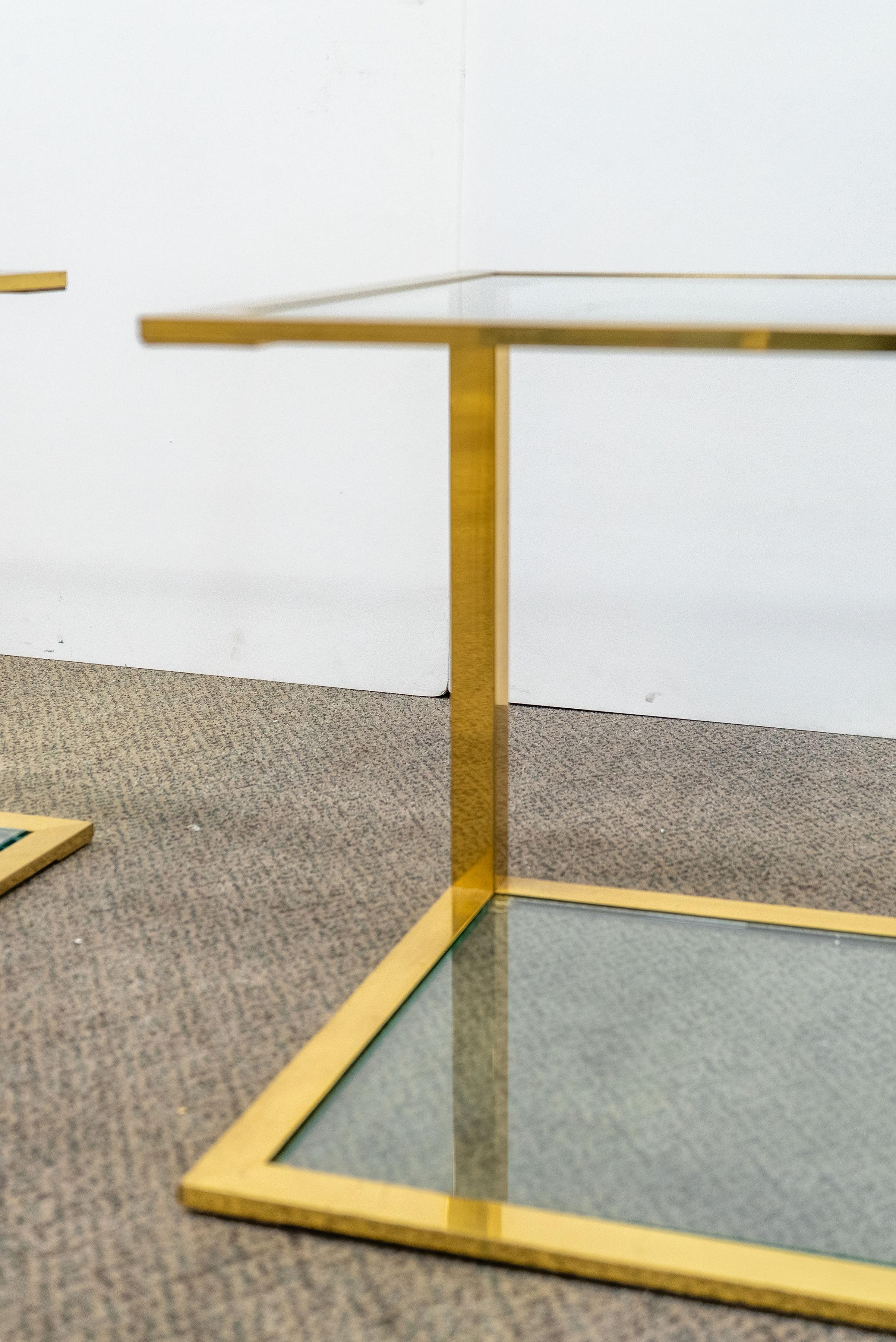 Late 20th Century Pair of Cantilevered Brass and Glass Side Tables For Sale