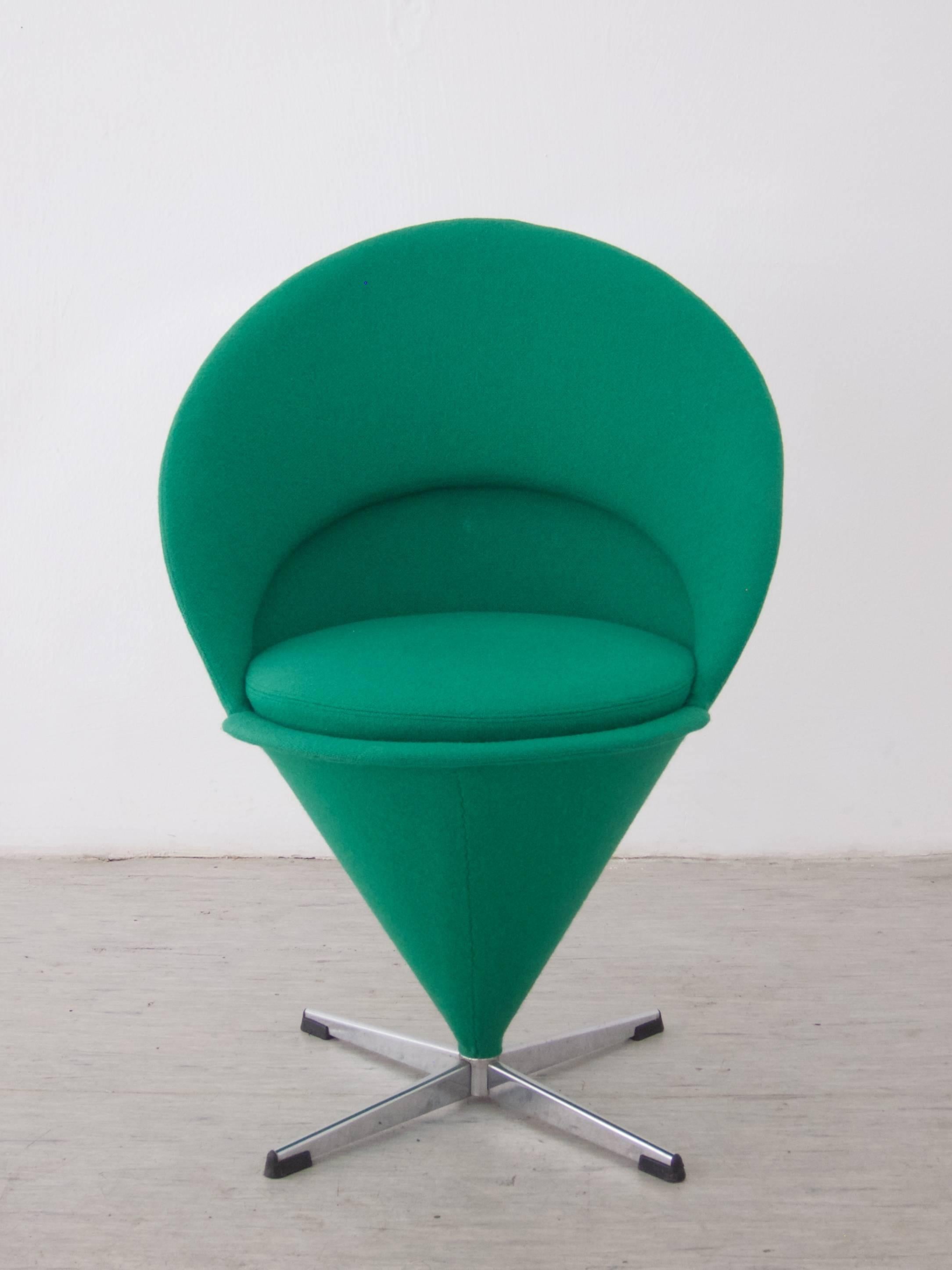 Cone chair, 1959 designed by Verner Panton for a Danish restaurant.
Around 15 years ago upholstered with an original, green Tonus fabric by Kvadrat.
Since then forgotten in a storage.