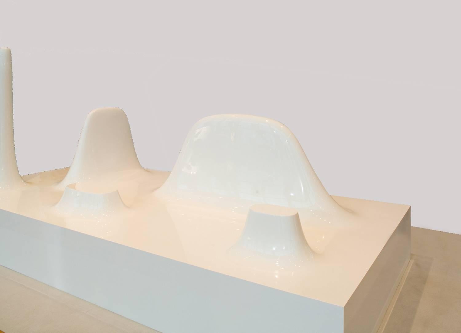 Sculptural Sitting Landscape by Ross Lovegrove In Good Condition For Sale In Vienna, AT