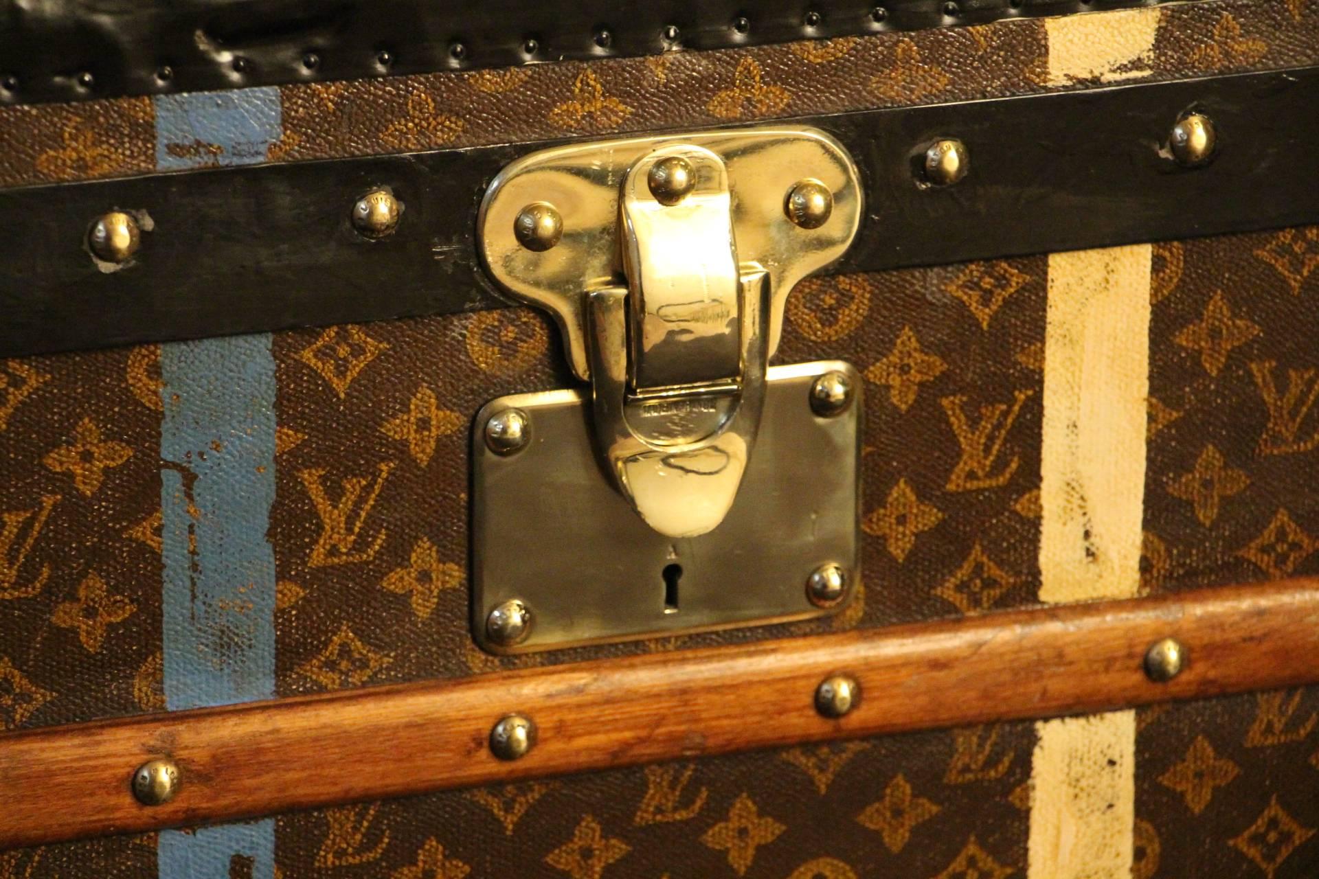 1920s Louis Vuitton Steamer Trunk In Excellent Condition In Saint-Ouen, FR