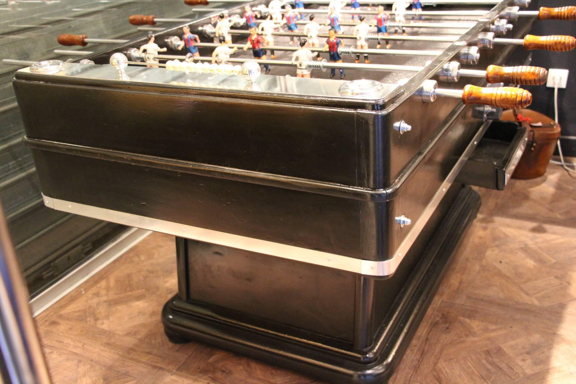 Mid Century Modern Large Black Foosball Table In Excellent Condition In Saint-Ouen, FR