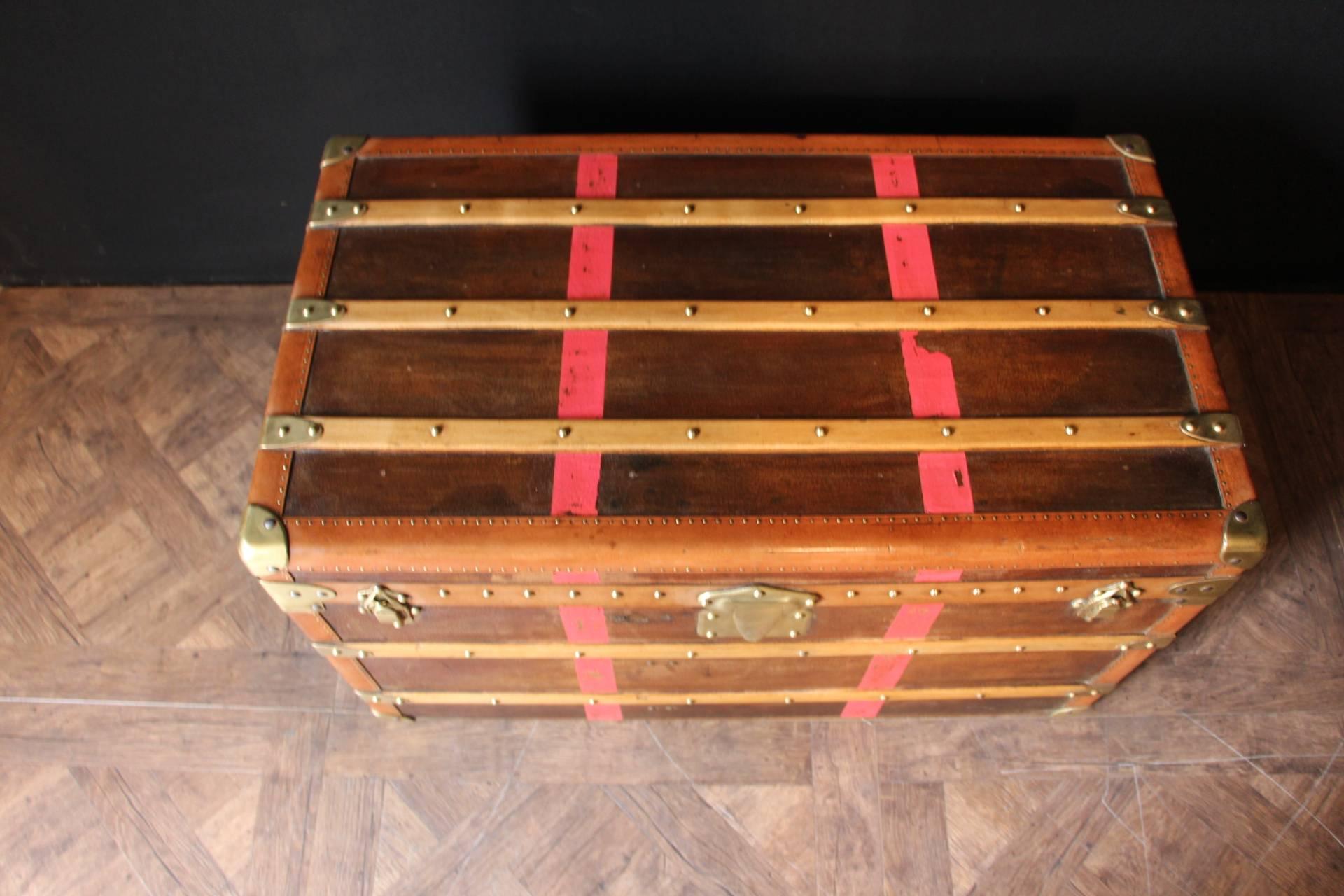 1920s Moynat Brown and Red Stripes Canvas French Steamer Trunk In Excellent Condition In Saint-Ouen, FR