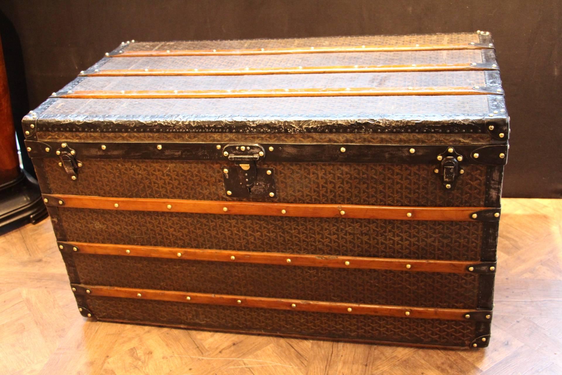 1920s Large French Goyard Courrier Steamer Trunk 1