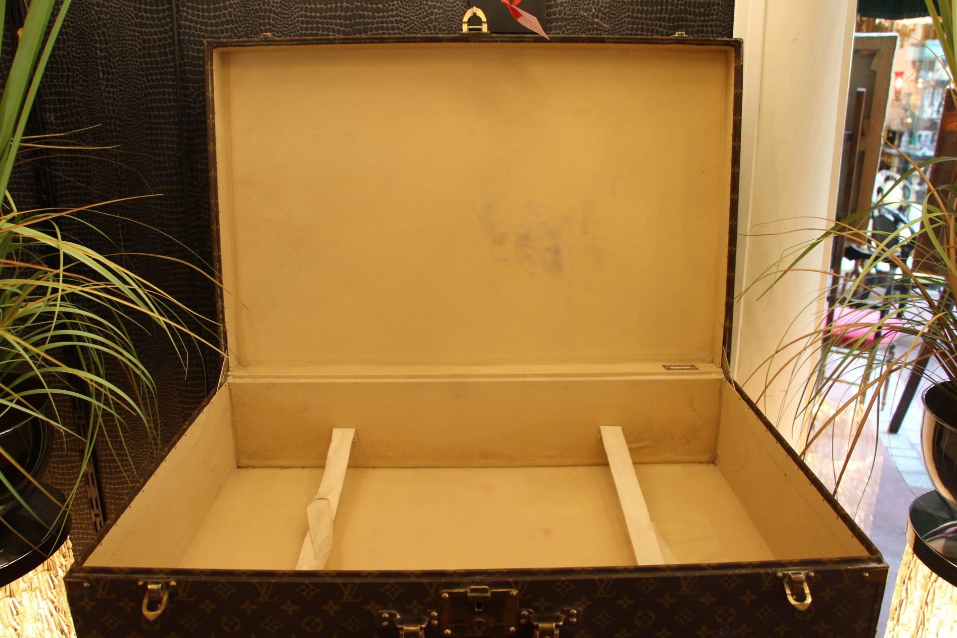 1970s Louis Vuitton Hard Suitcase with Square Handle 4