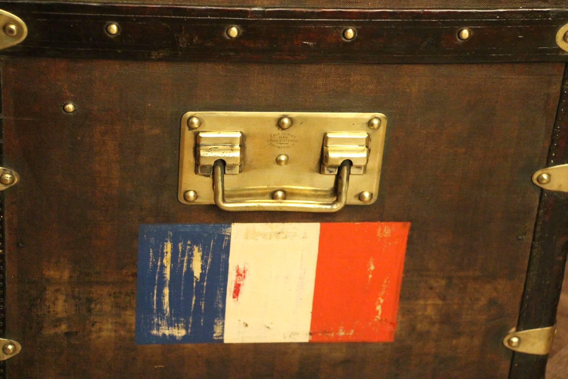 1880s Striped Louis Vuitton Courrier Steamer Trunk In Excellent Condition In Saint-Ouen, FR