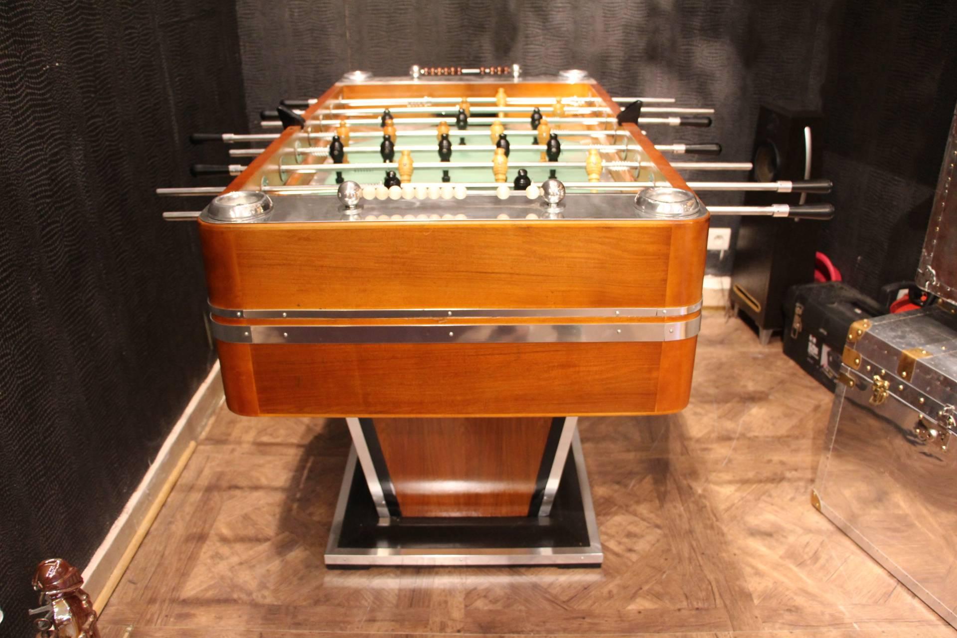 1920s Walnut and Aluminum Foosball Table In Excellent Condition In Saint-Ouen, FR