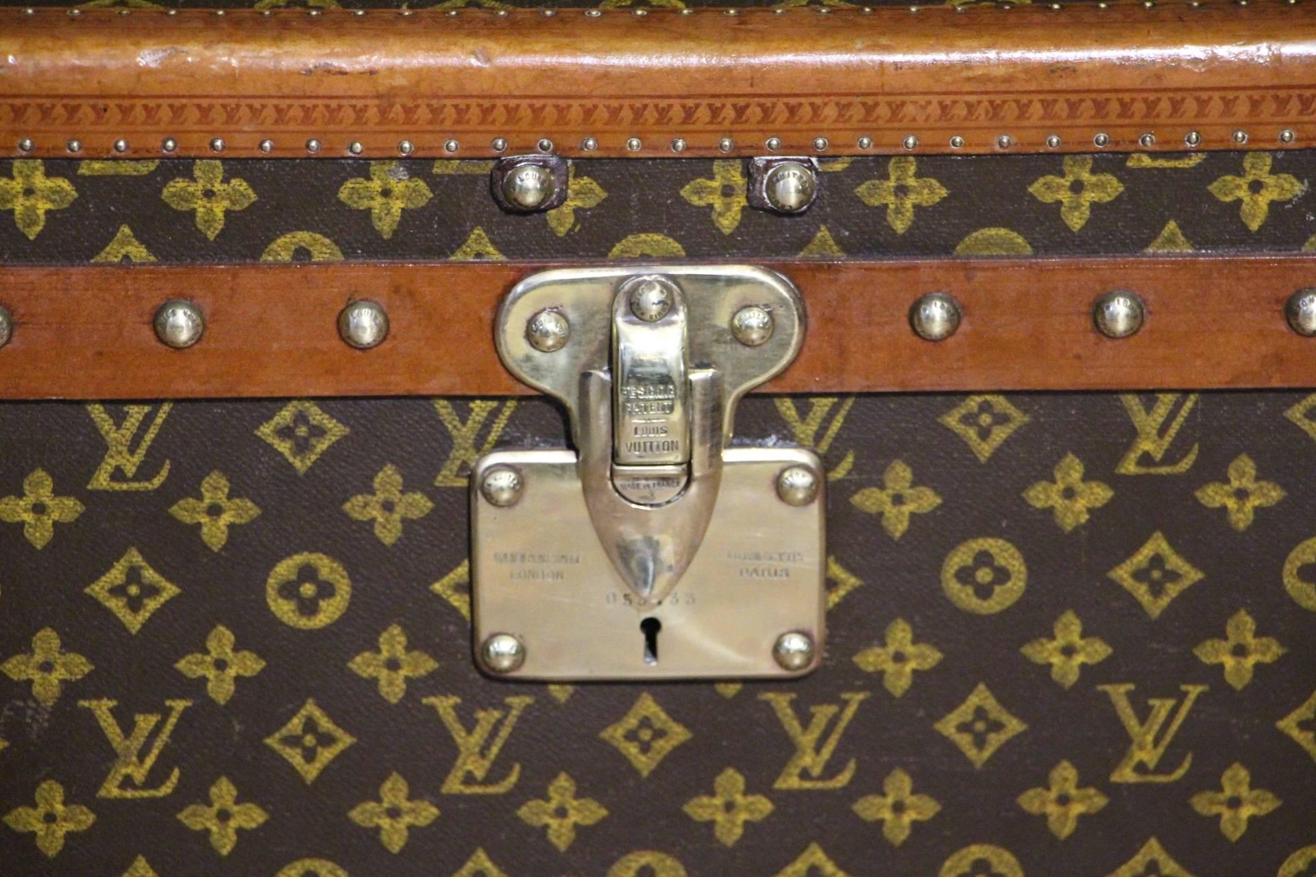 1930s Louis Vuitton Monogramm Hat Box Steamer Trunk, Malle Louis Vuitton In Excellent Condition In Saint-Ouen, FR