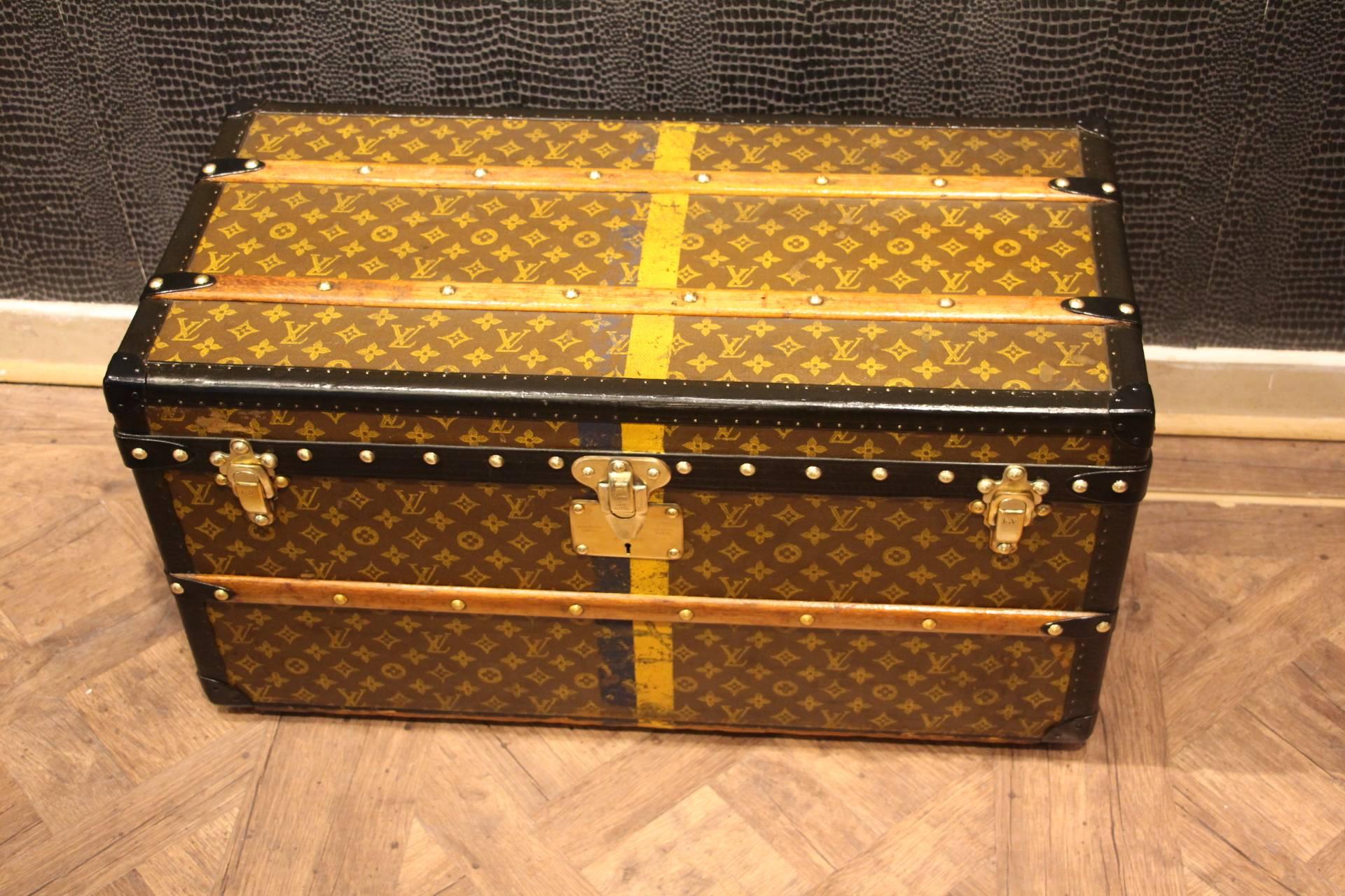 Early 20th Century 1920s Louis Vuitton Shoe Trunk, Malle Louis Vuitton a Chaussures