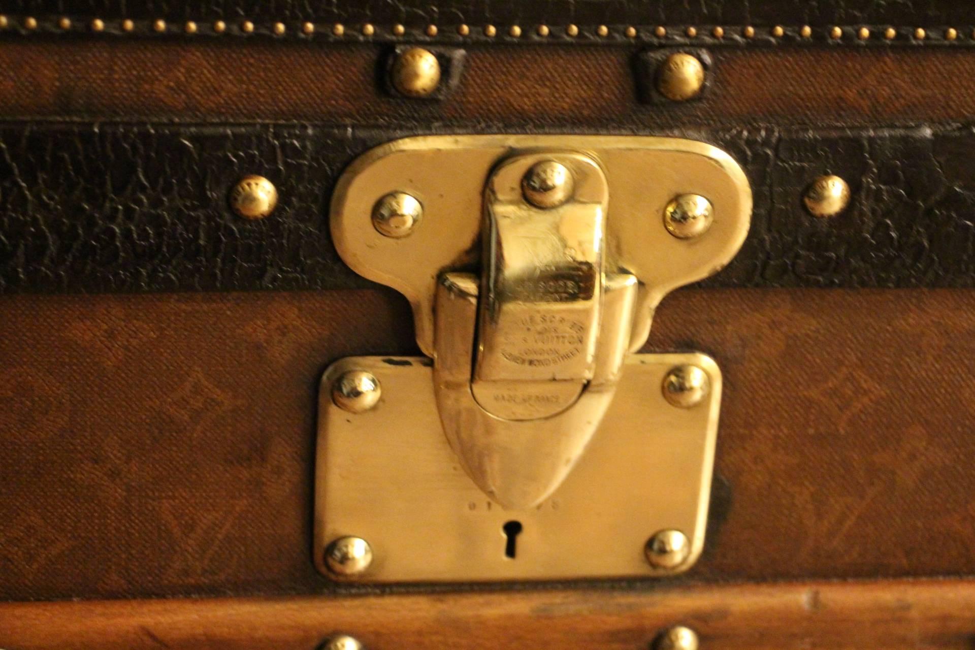  Louis Vuitton Monogram and Brass Fittings Courrier Steamer Trunk.Malle Vuitton 2