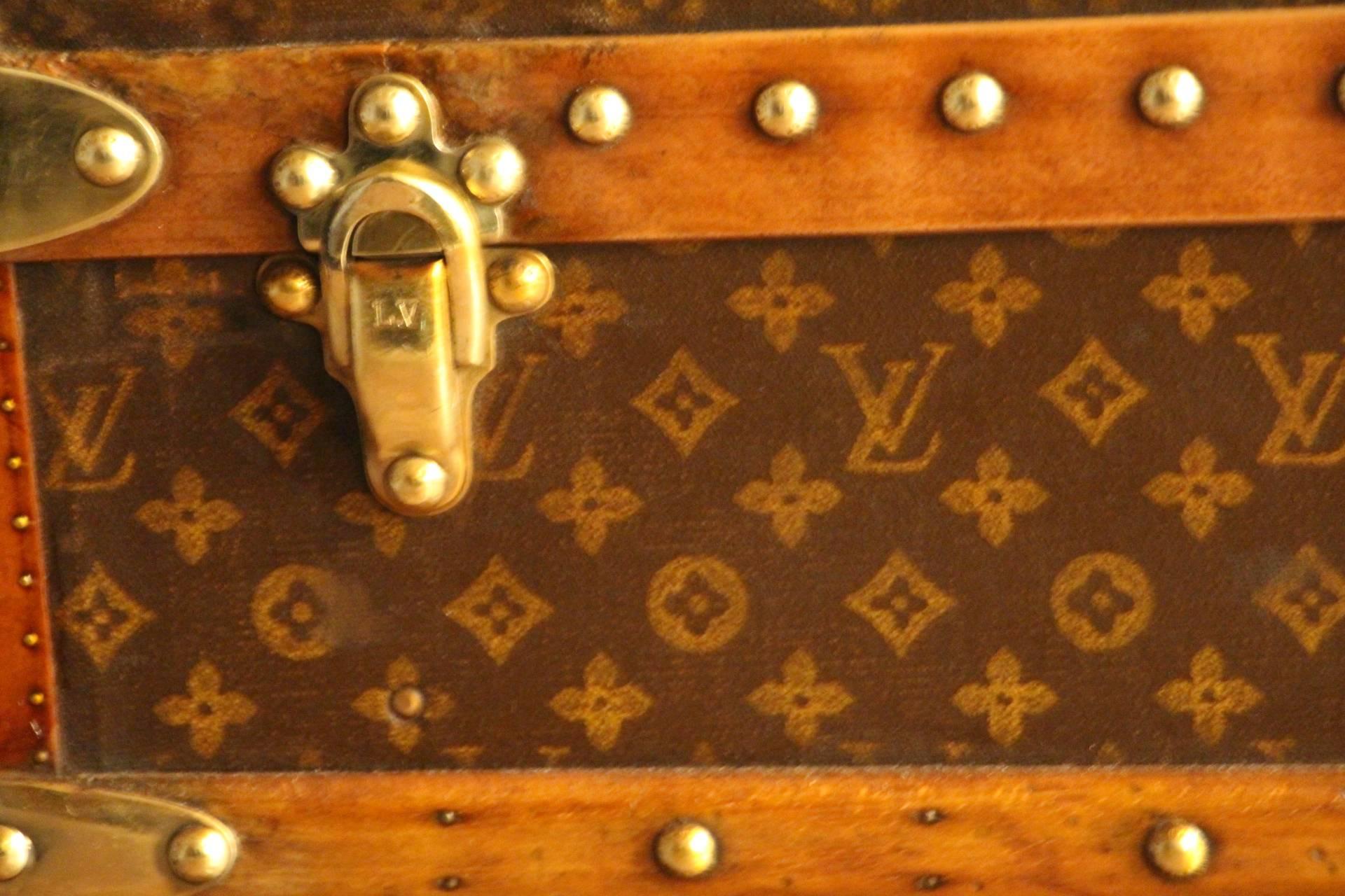 Early 20th Century 1920s Louis Vuitton Hat Trunk