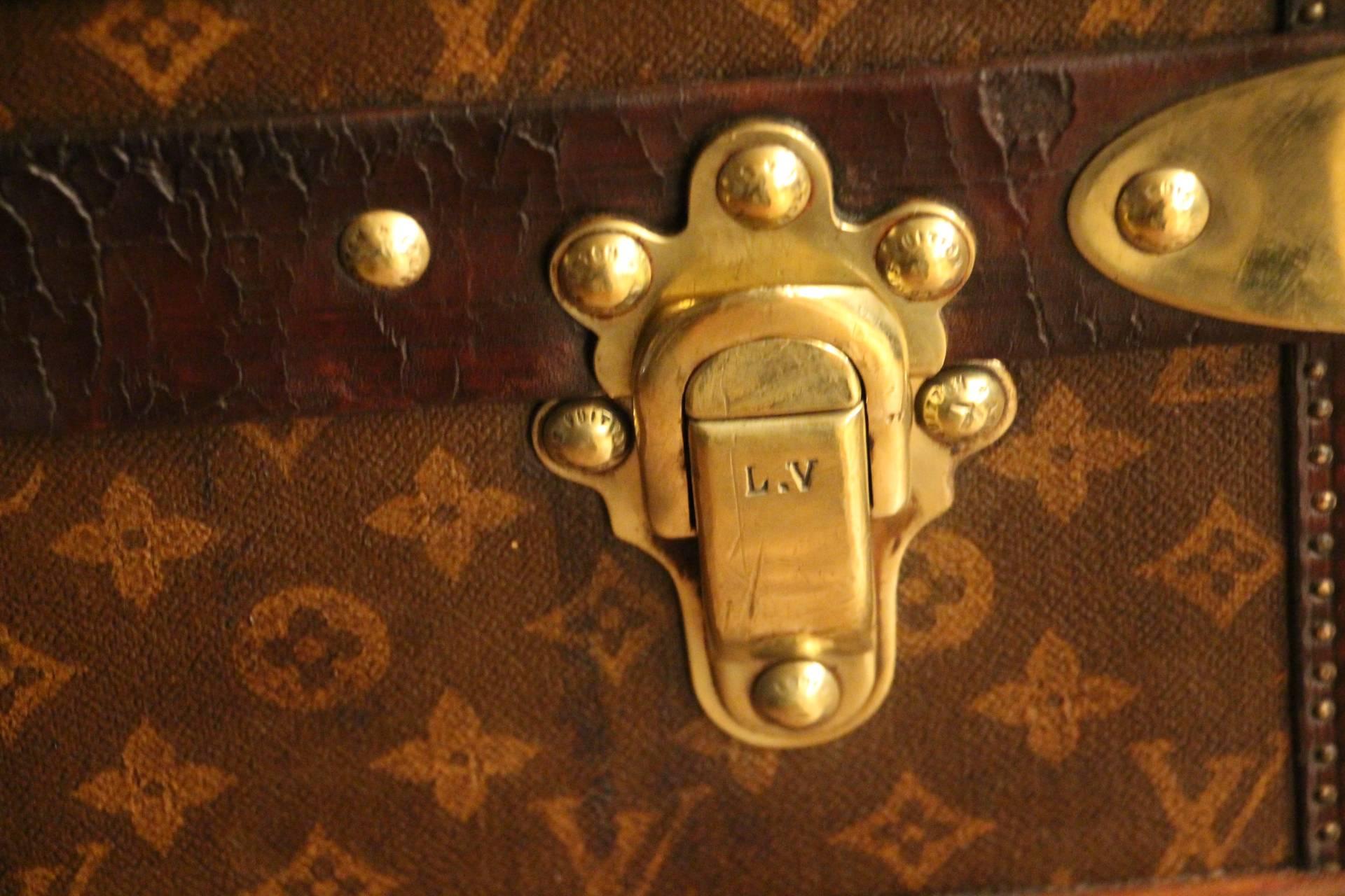 Early 20th Century 1920s Extra Large Louis Vuitton Steamer Trunk, Malle Louis Vuitton
