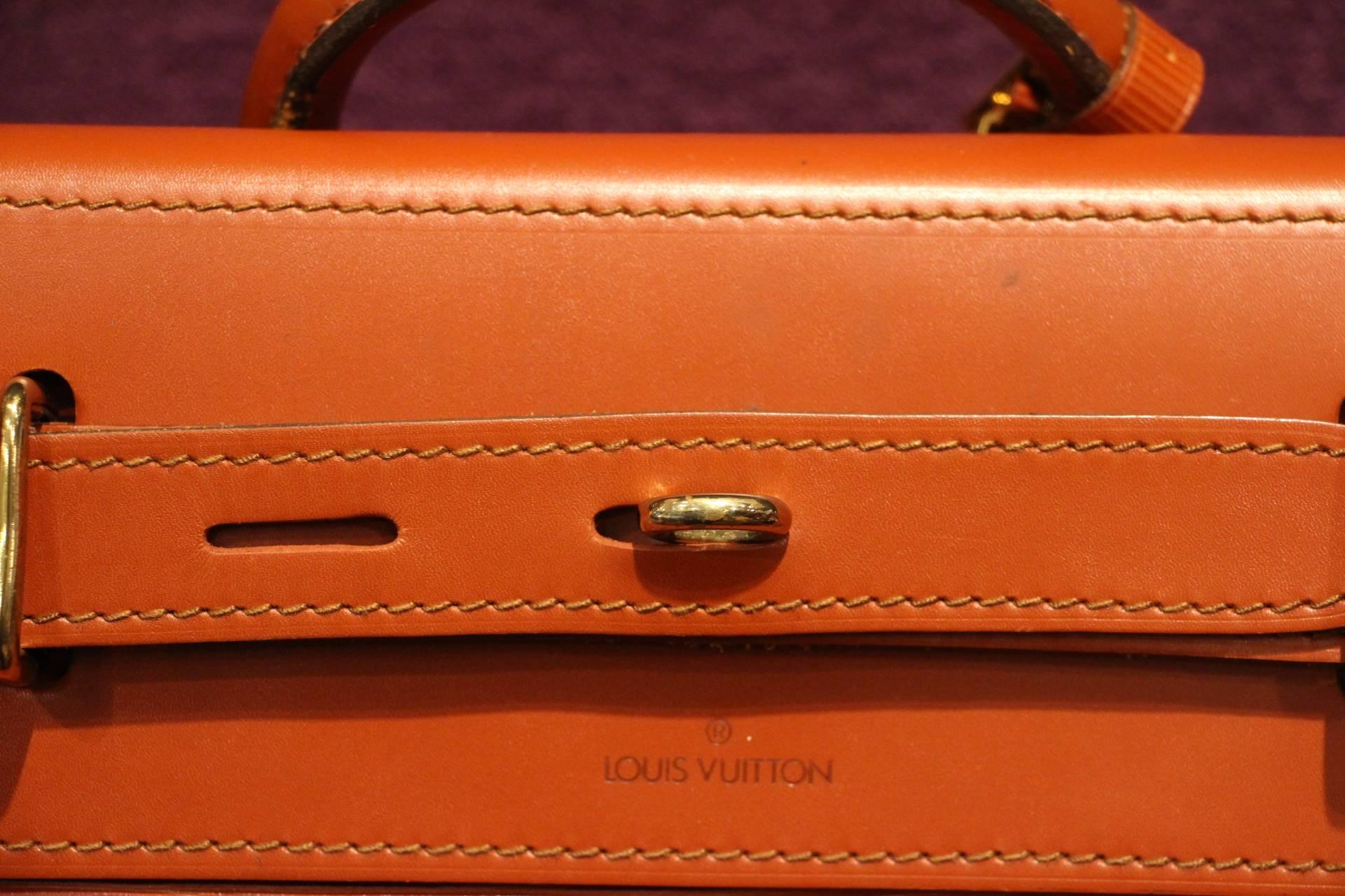 Louis Vuitton Steamer Bag Epi Leather, Golden Brown Color In Excellent Condition In Saint-Ouen, FR