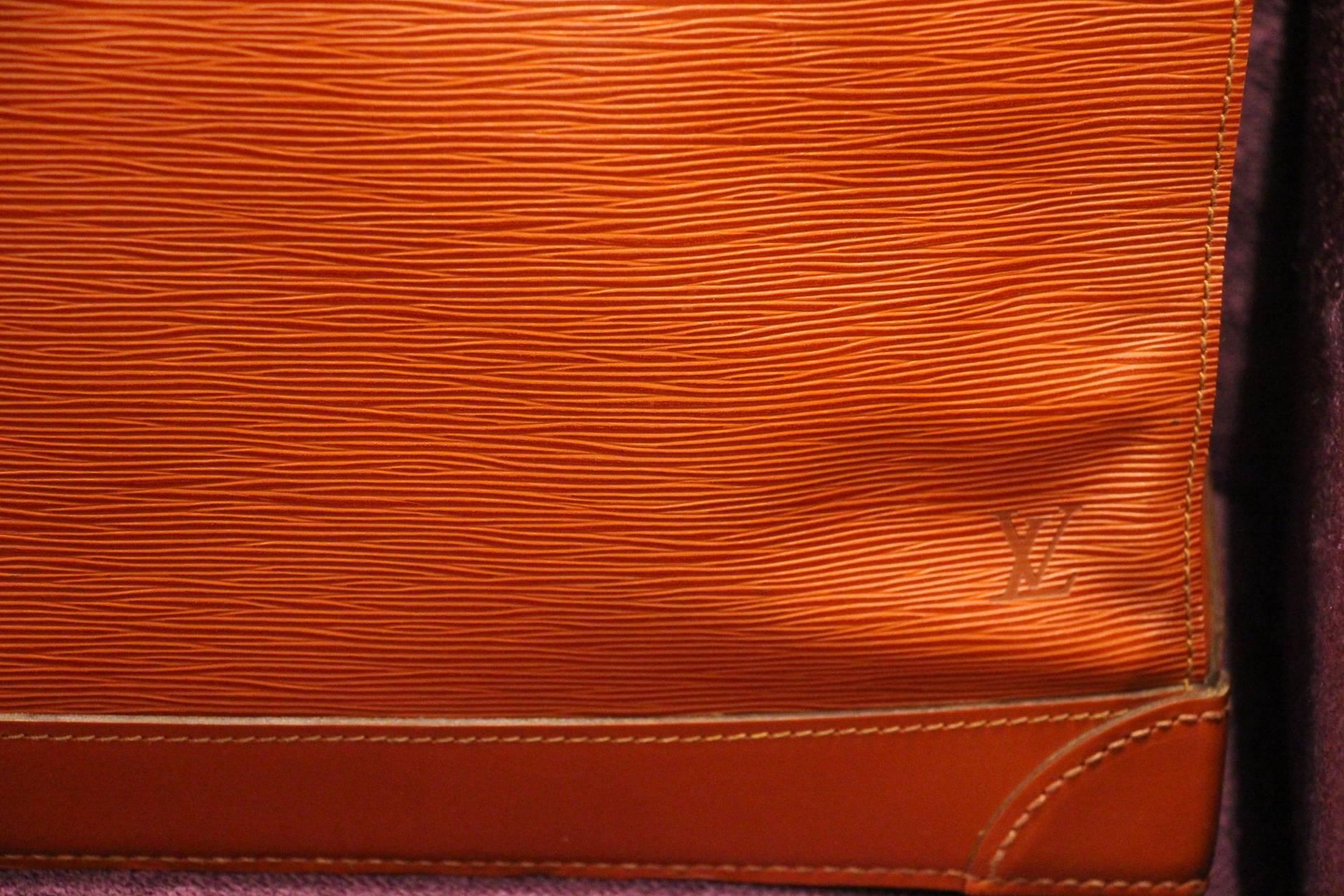 Louis Vuitton Steamer Bag Epi Leather, Golden Brown Color 3