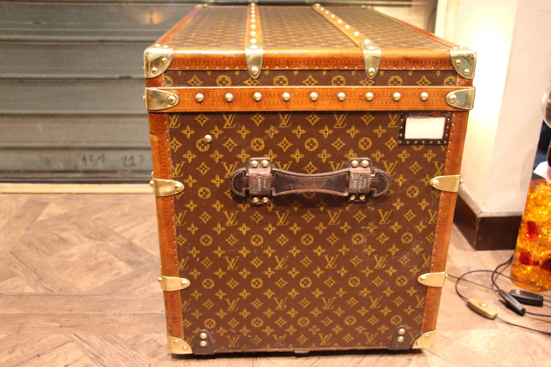 Early 20th Century 1930s Louis Vuitton Monogram Canvas and Brass Fittings Hat Trunk