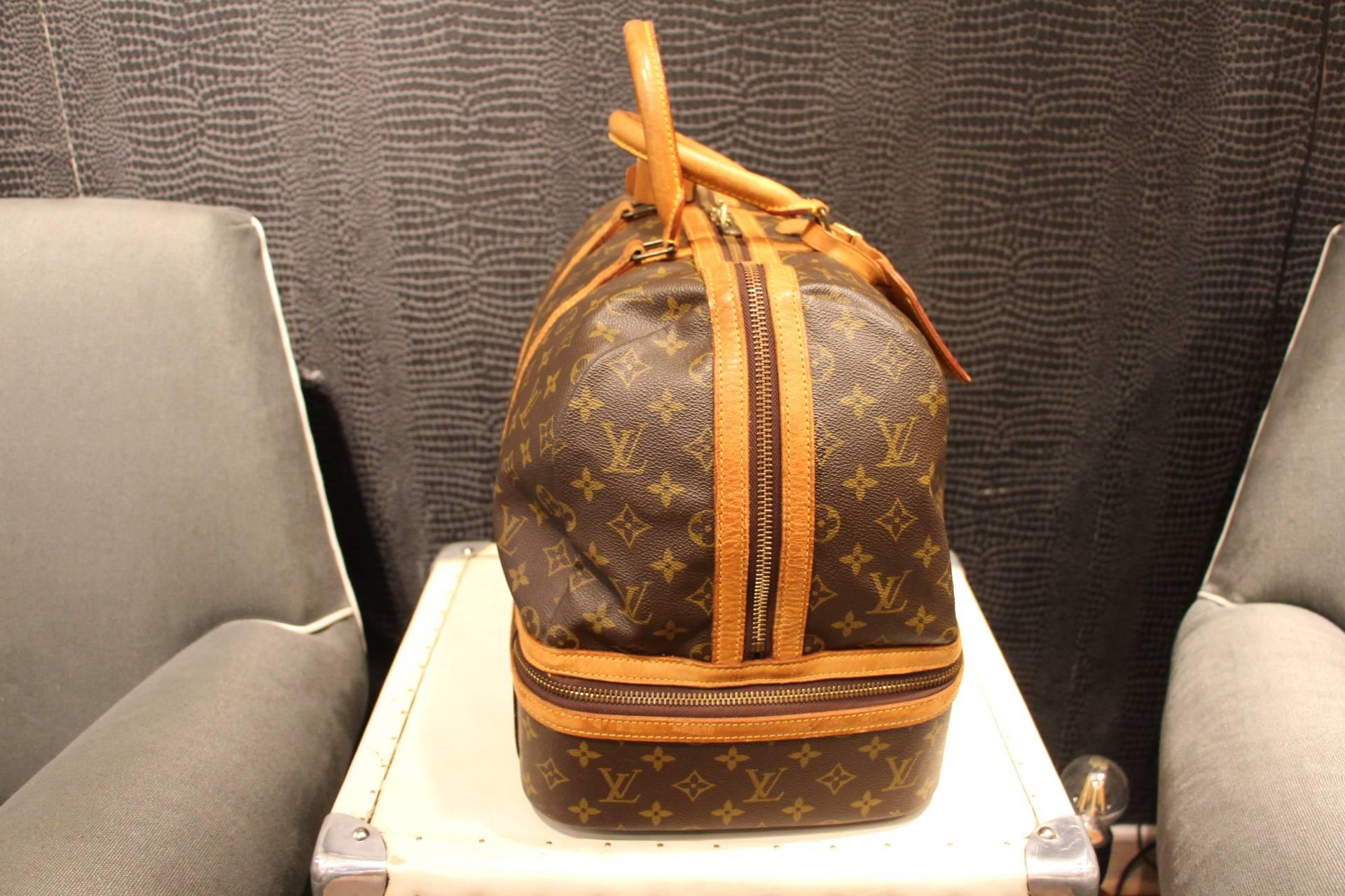 Louis Vuitton Largetravel Bag In Excellent Condition In Saint-Ouen, FR