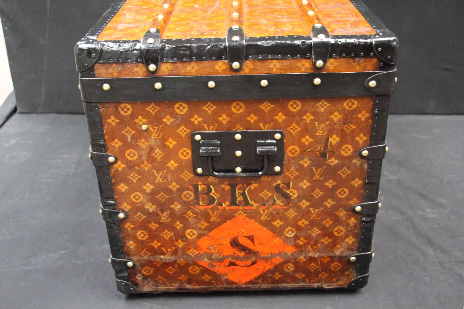 1900s Louis Vuitton Courrier Trunk in Woven Canvas, Malle Louis Vuitton In Excellent Condition In Saint-Ouen, FR