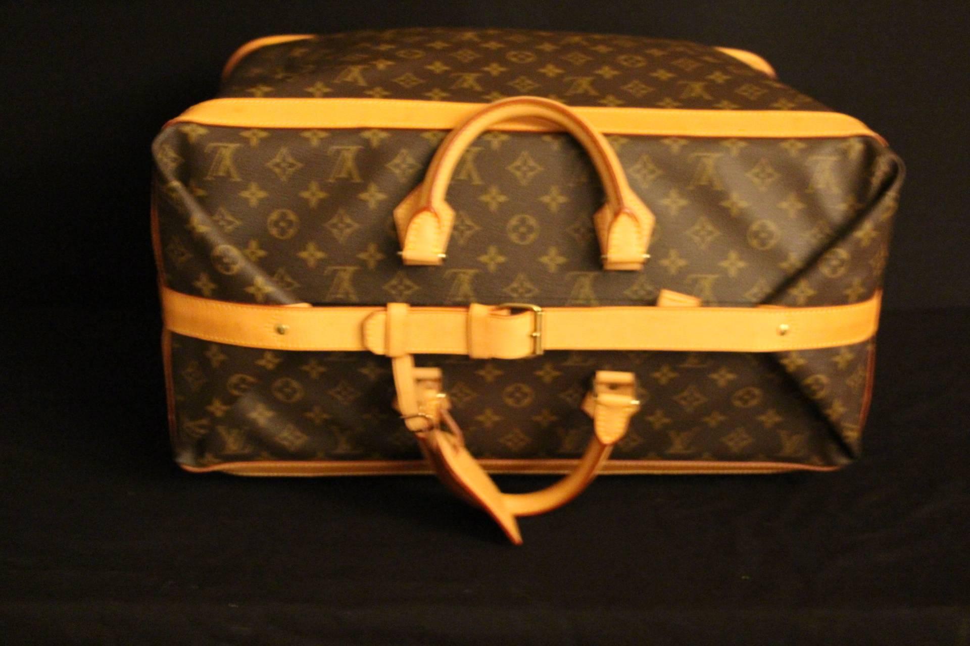 Large Louis Vuitton Travel Bag 50 1