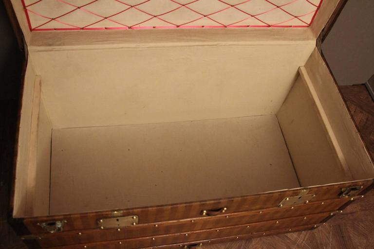 Louis Vuitton mail trunk repainted with paint strip - Malle2luxe