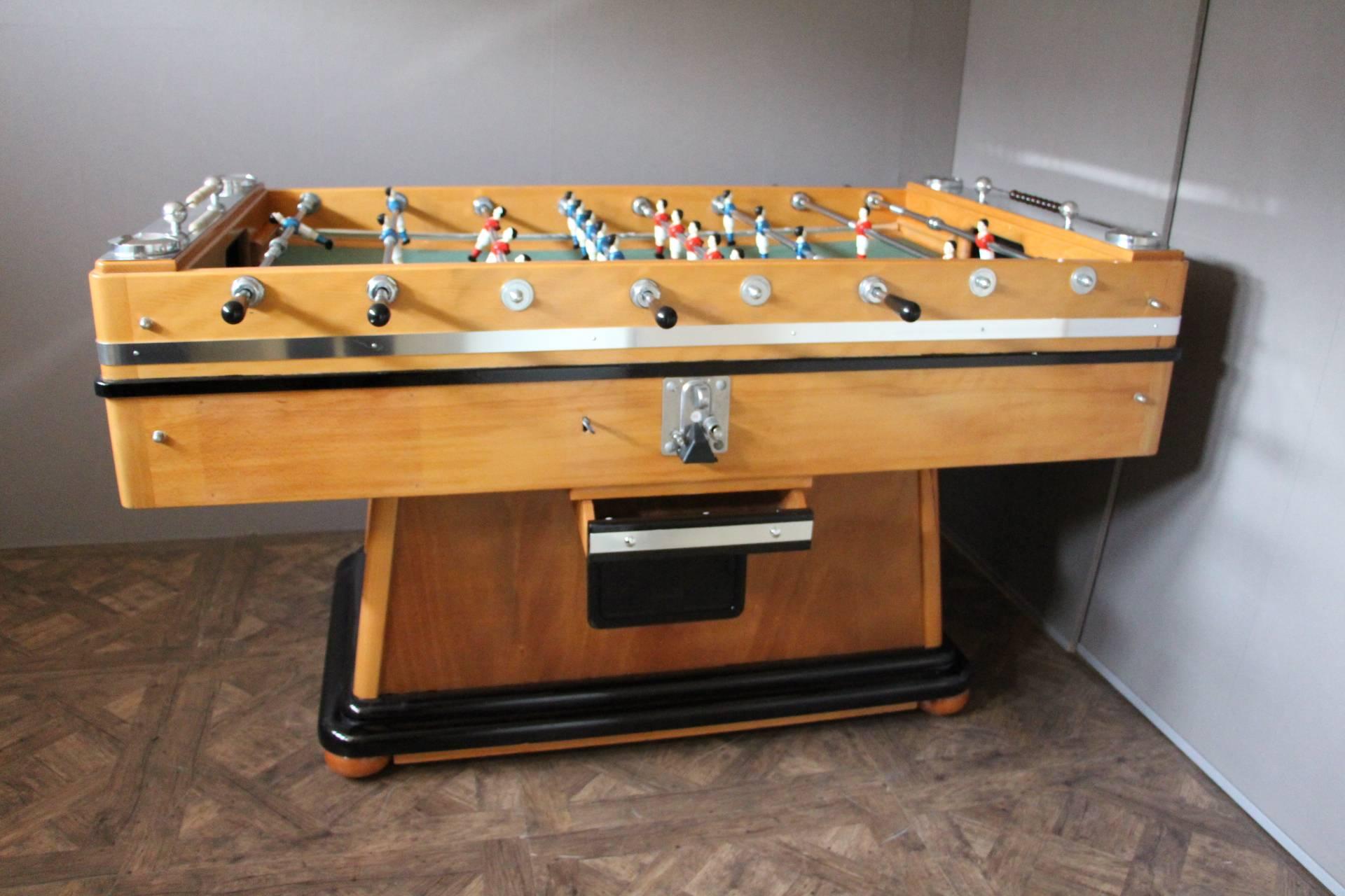 1960s Foosball Table In Excellent Condition In Saint-Ouen, FR