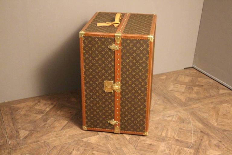 Custom Made Louis Vuitton Monogramm Shoe Trunk For Sale at 1stdibs
