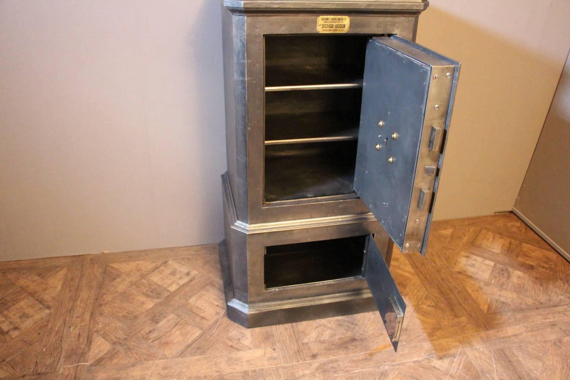 1900s Black Steel and Iron Safe with All Keys and Working Combination by Dubois 3