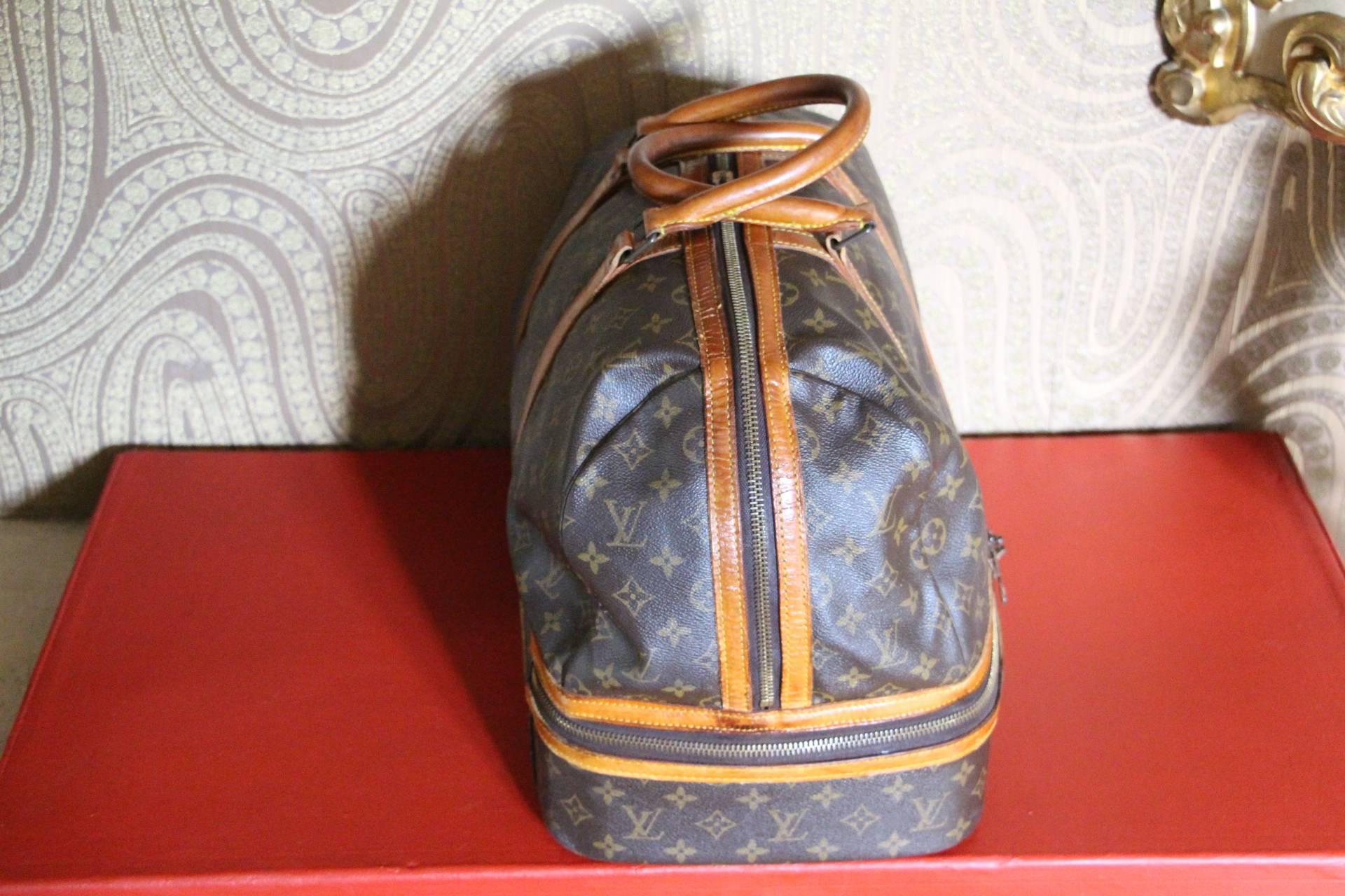 Large Louis Vuitton Travel Bag In Excellent Condition In Saint-Ouen, FR