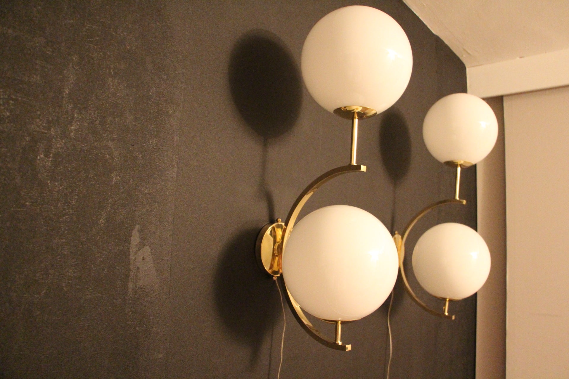 Italian Modern Midcentury Pair of Brass and White Glass Sconces, Wall Lights For Sale