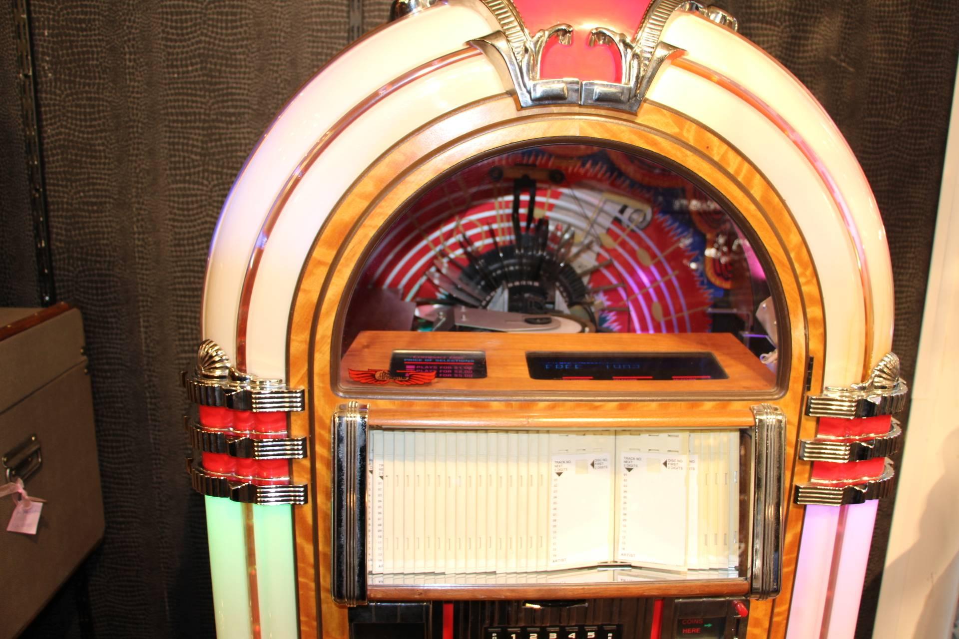 1990's Rowe-Ami CD Jukebox In Excellent Condition In Saint-Ouen, FR