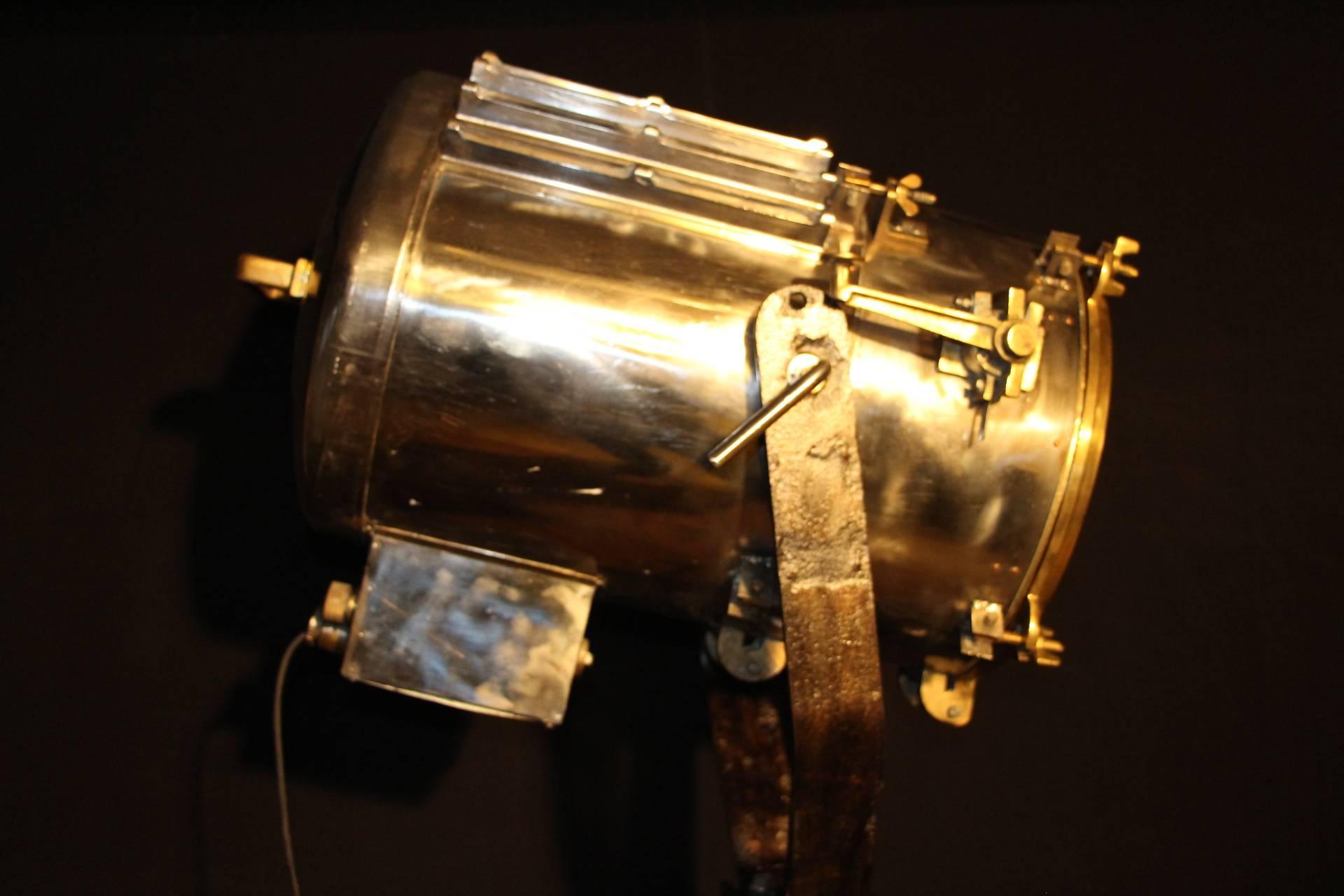  Spectacular Vintage Signal Lamp 1