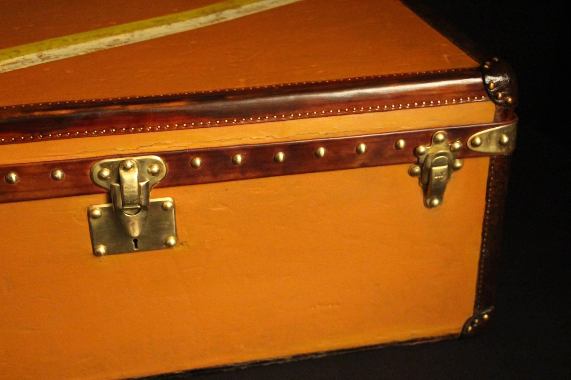 1900s Orange Canvas Louis Vuitton Steamer Trunk In Excellent Condition In Saint-Ouen, FR