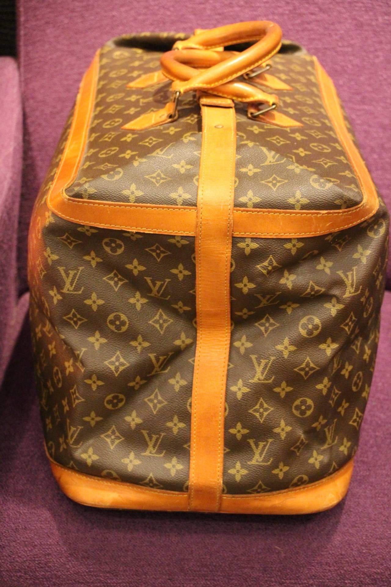 Late 20th Century Large Collector's Louis Vuitton Travel Bag 50 in Monogramm Canvas