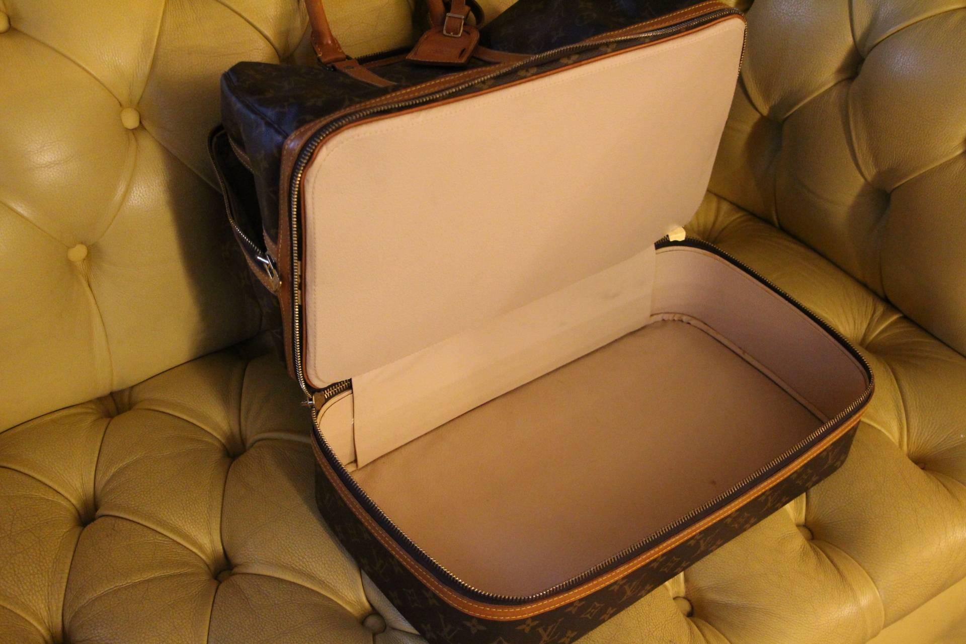 Large Louis Vuitton Travel Bag 4