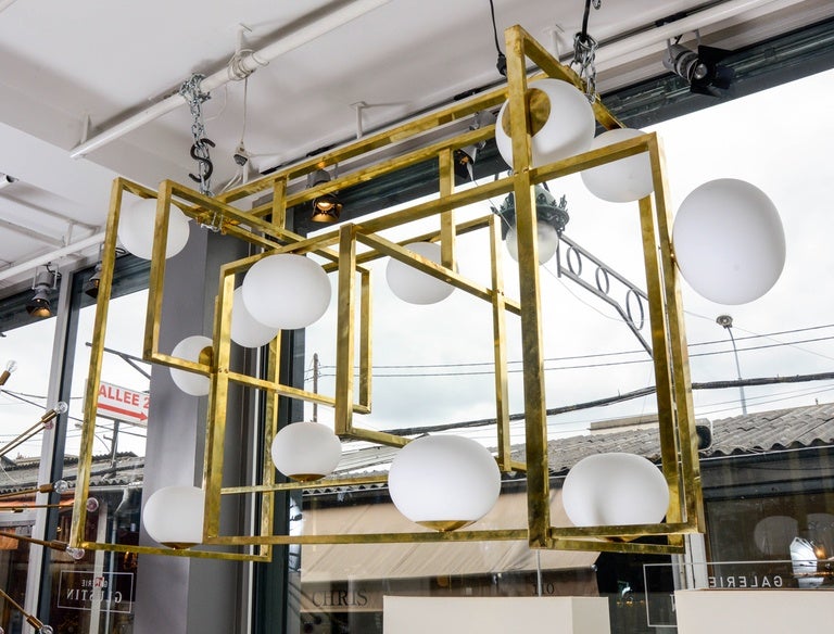 Lustre rectangulaire Glustin Luminaires Creation avec globes Excellent état - En vente à Saint-Ouen, IDF