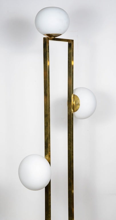 XXIe siècle et contemporain Glustin Luminaires Creation lampadaires rectangulaires avec globes en vente