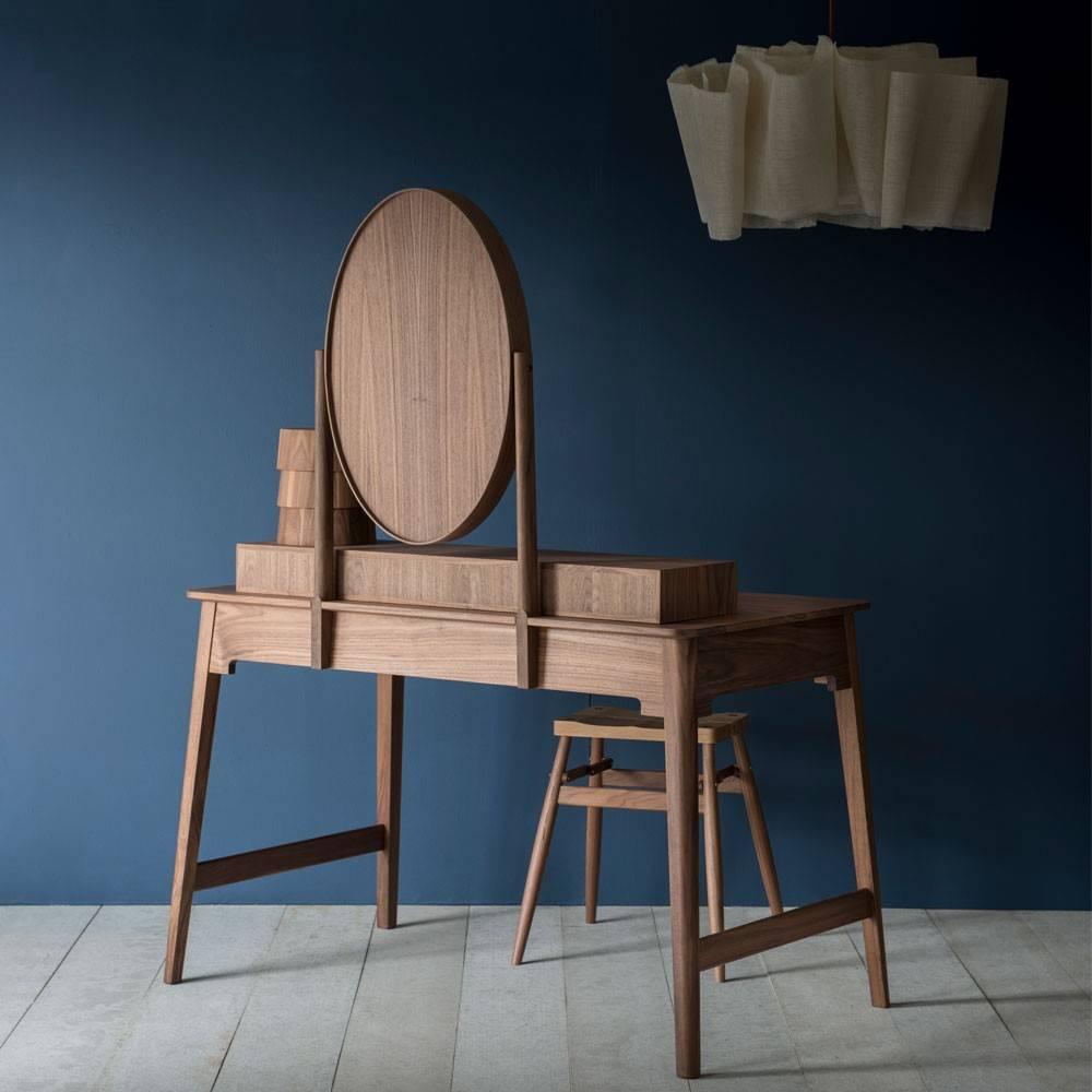 Pinch Lana Dressing Table, Walnut In New Condition For Sale In New York, NY
