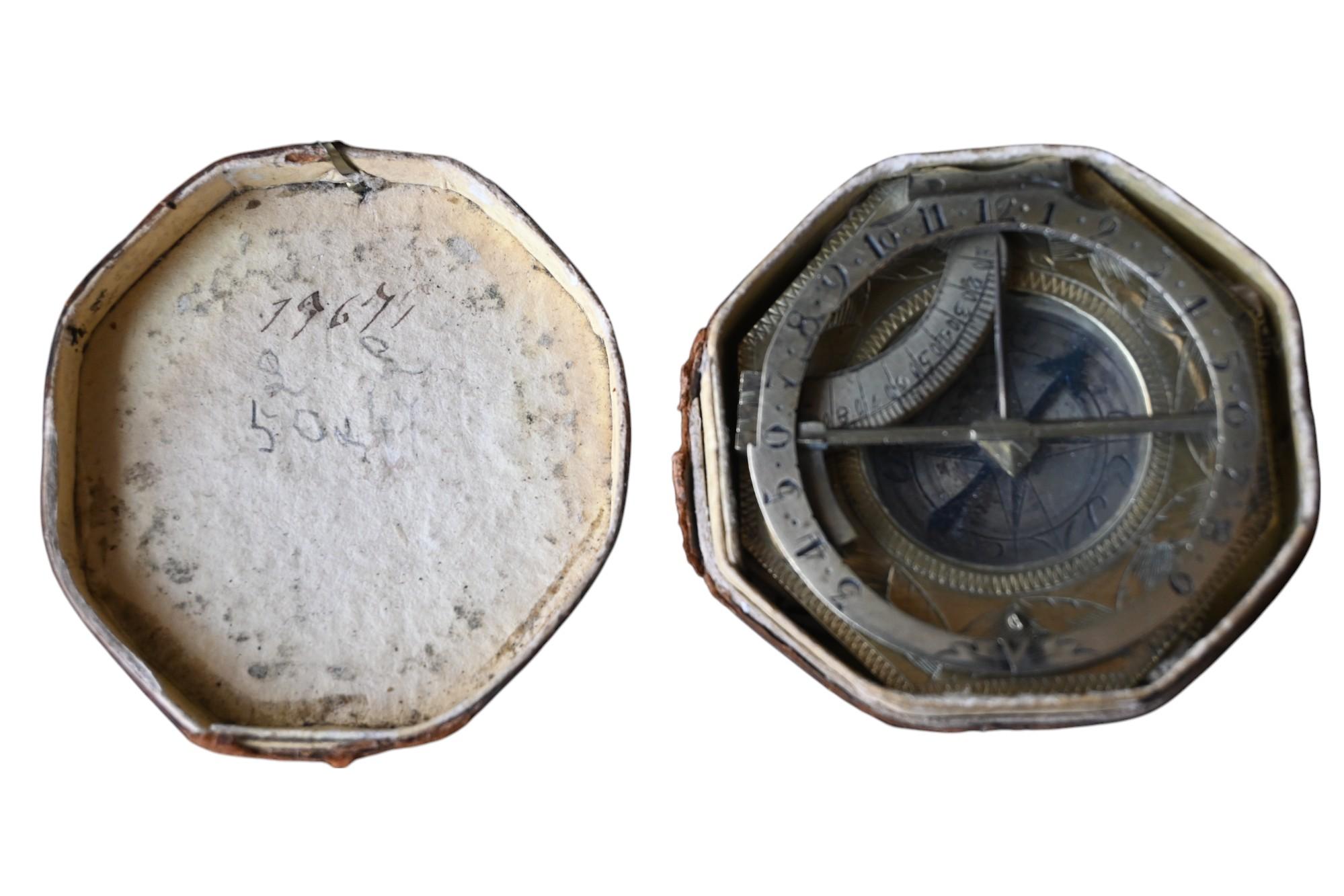 Louis XVI Rare cadran solaire équatorial et boussole du 18e siècle de Johann Nepomuk Schrettegger en vente