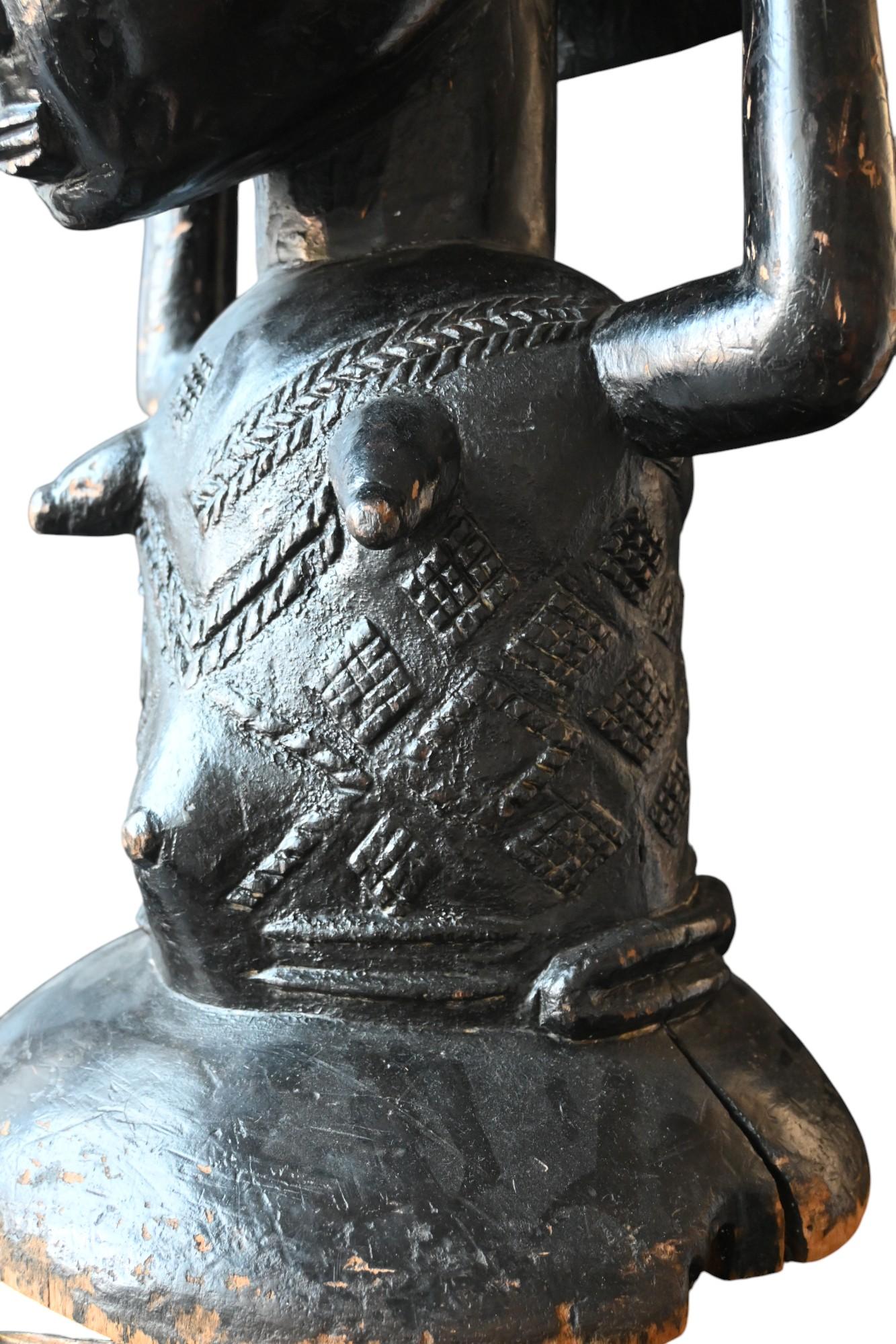 Congolais Tabouret cariatide Luba - Région d'Upemba, D.R. Congo, fin du 19e siècle en vente