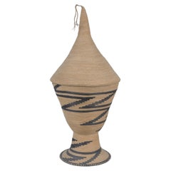 Tutsi agaseke on pedestal in woven plant fibers - Rwanda - first half 20th C.