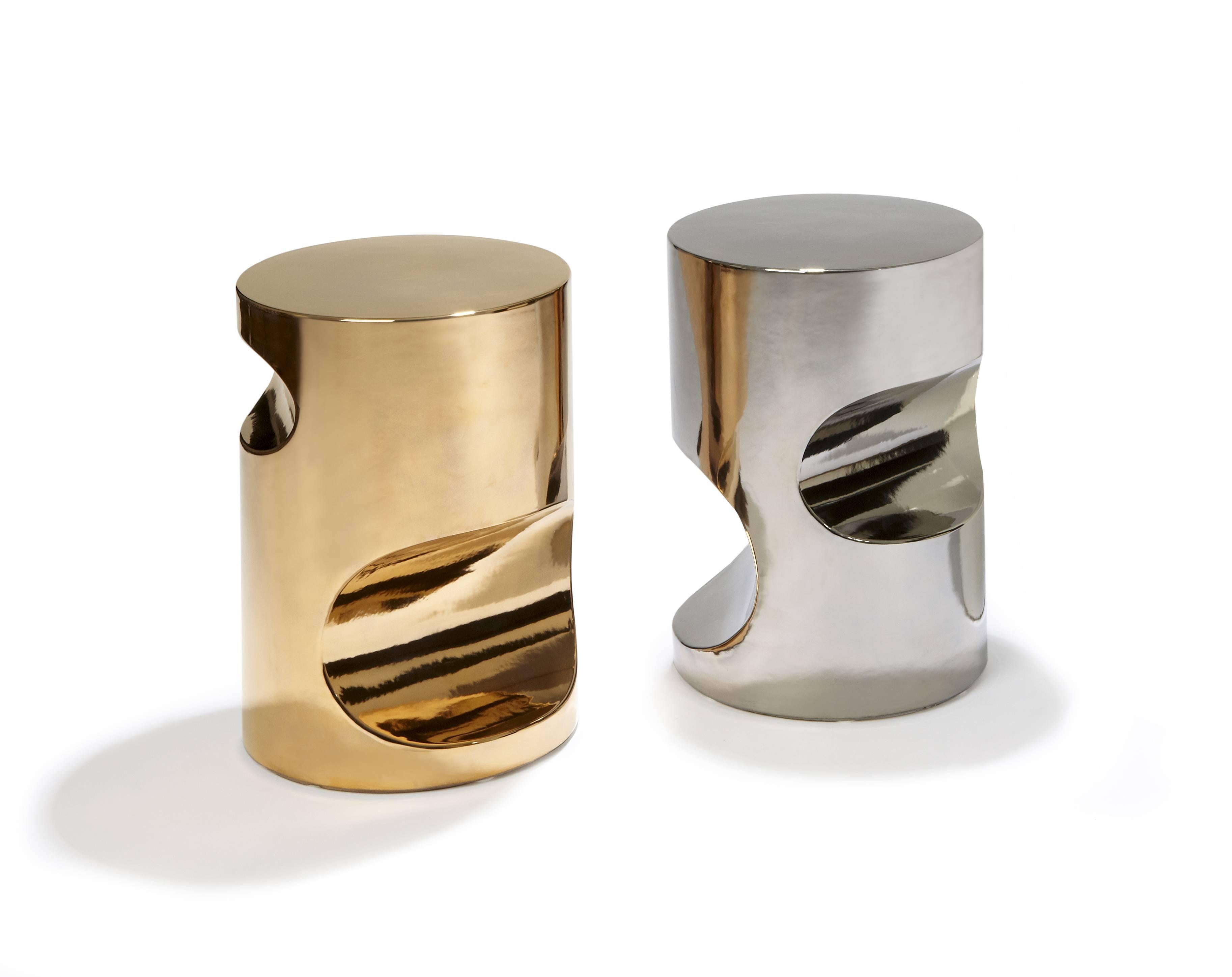 Fétiche ceramic stool, designed by Hervé Langlais, in gilded or platinum color, for Galerie Negropontes in Paris, France. 
French designer Herve Langlais created a series of pouf named after his Fétiche table lamp. Fetish pouf are in ceramic with