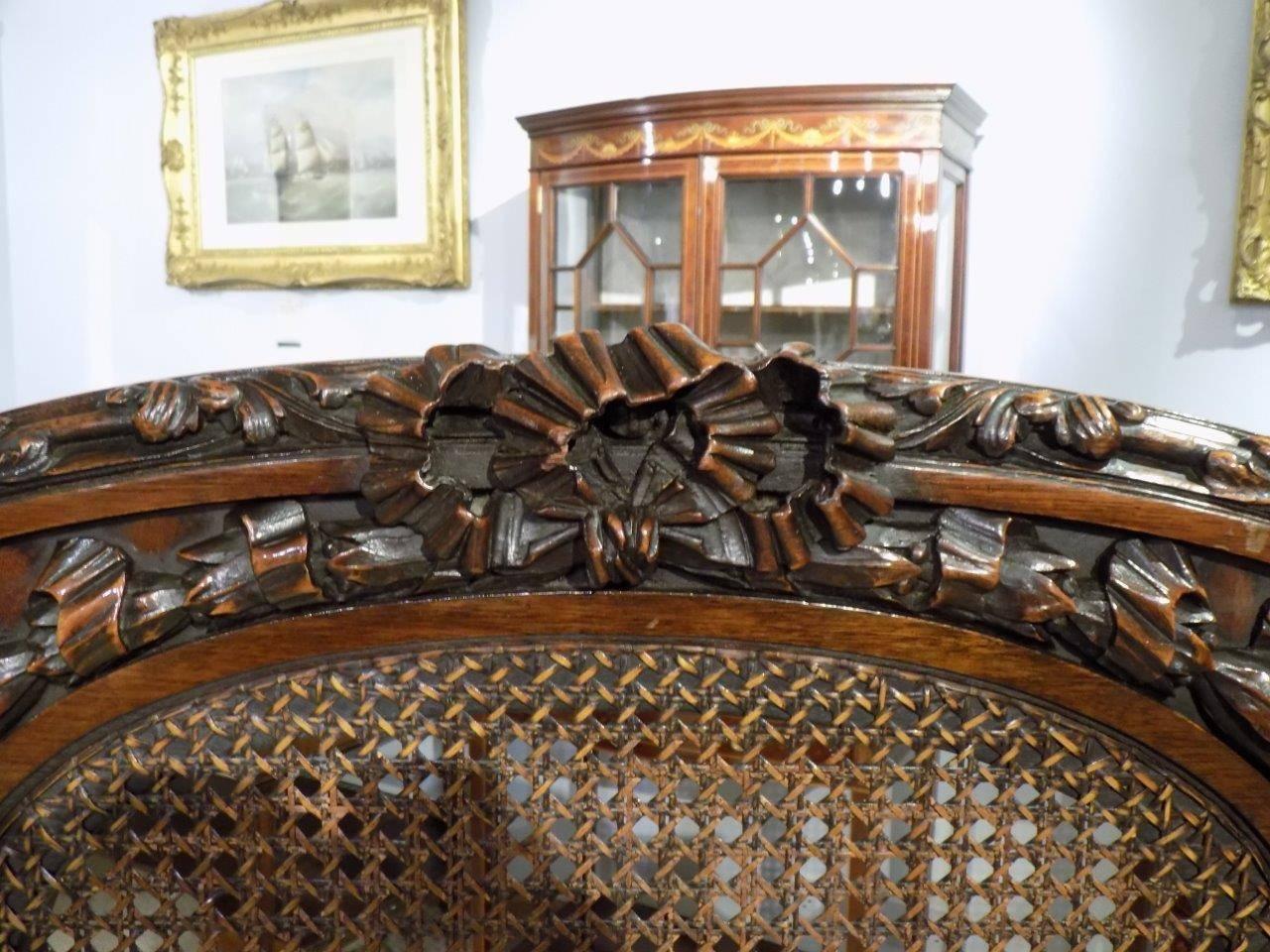 Beautifully Carved Mahogany Edwardian Period Double Bed In Excellent Condition In Darwen, GB
