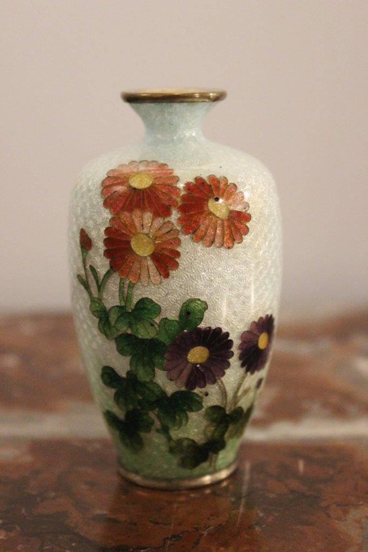 Taisho Beautiful Small Silver Ground Ginbari Cloisonné Vase