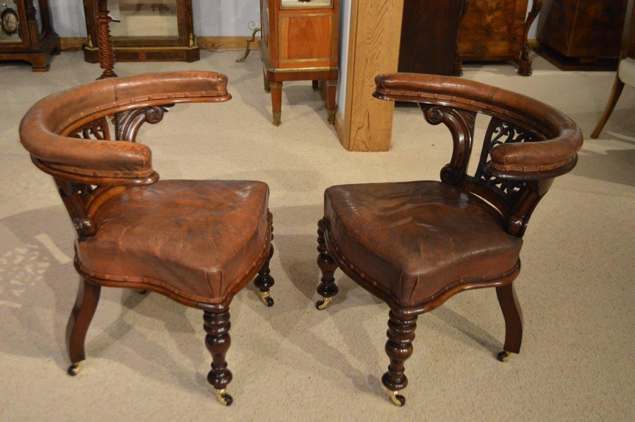 Pair of Mahogany Victorian Period Antique Desk Chairs In Excellent Condition In Darwen, GB