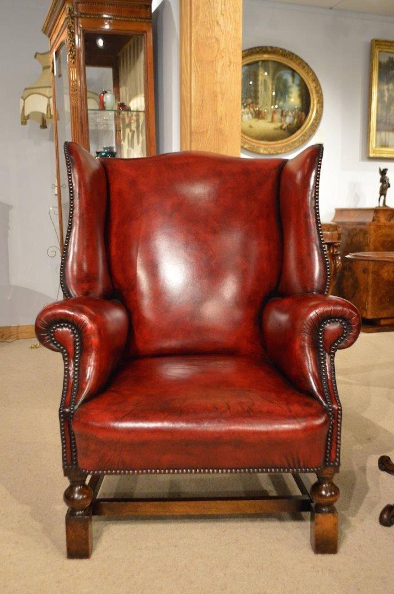 Early 20th Century Good Red Leather and Oak Edwardian Period Antique Wing Armchair