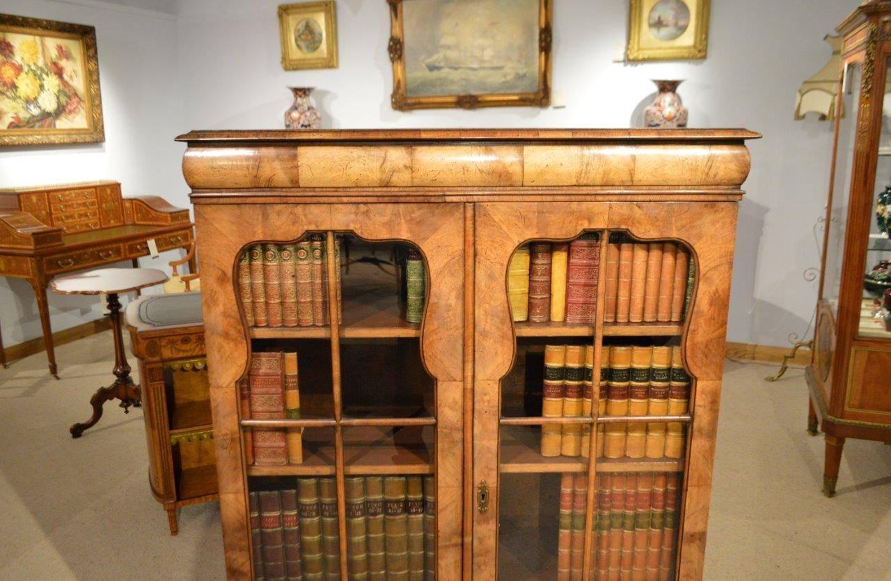 Early 20th Century Walnut Queen Anne Revival Antique Bookcase