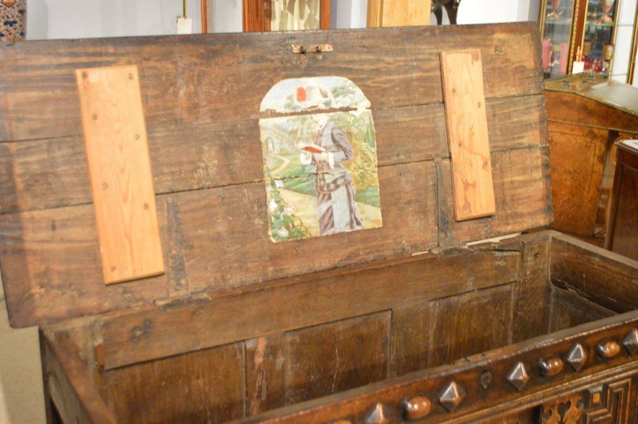 Oak Jacobean Period Antique Coffer In Excellent Condition In Darwen, GB