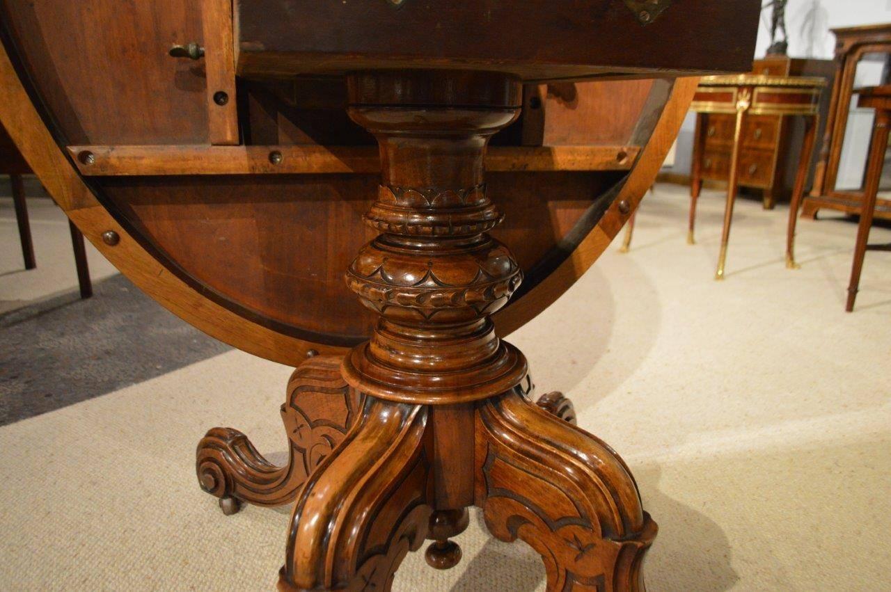Late 19th Century Burr Walnut and Marquetry Inlaid Victorian Period Oval Loo Table